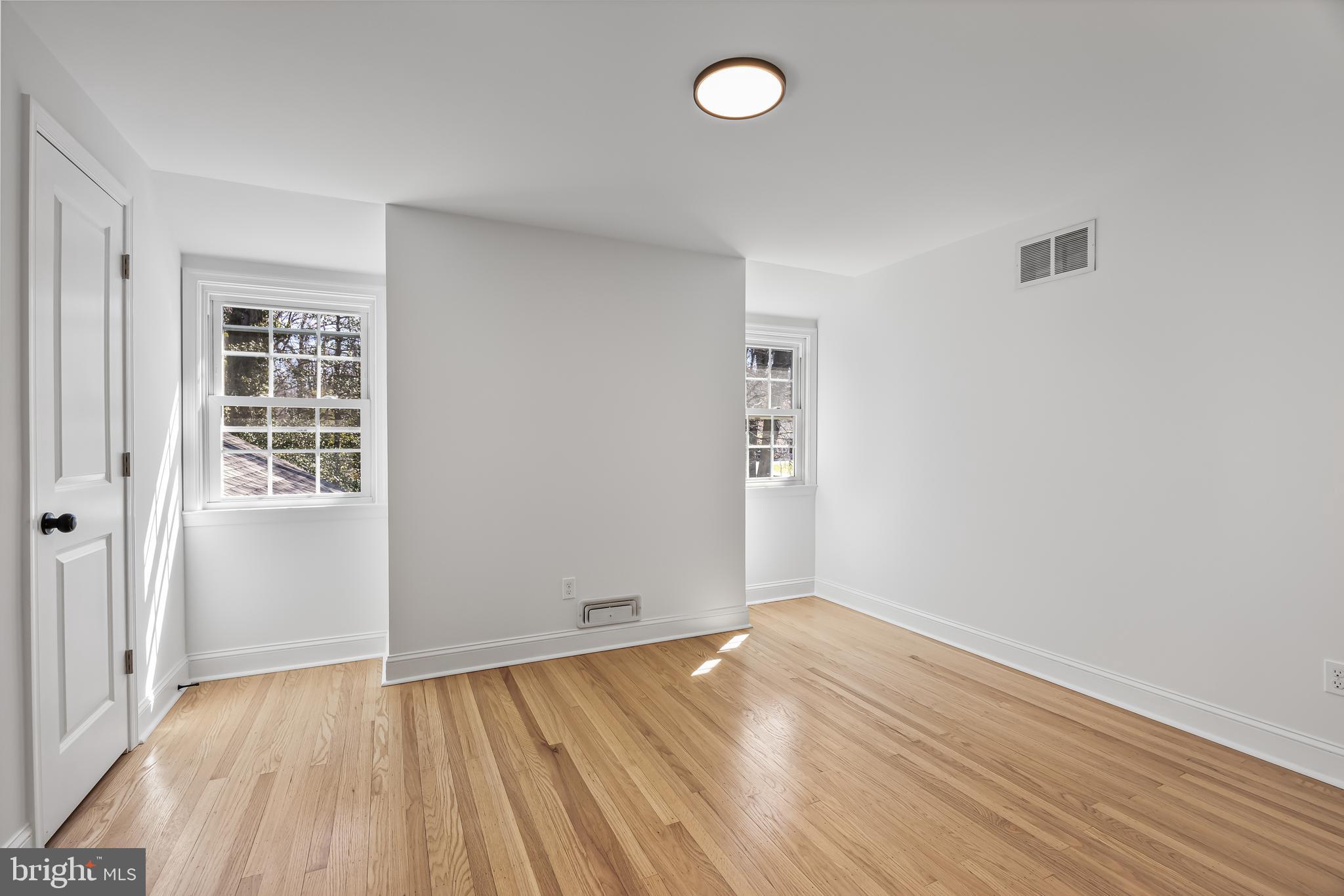 BARCLAY - Residential