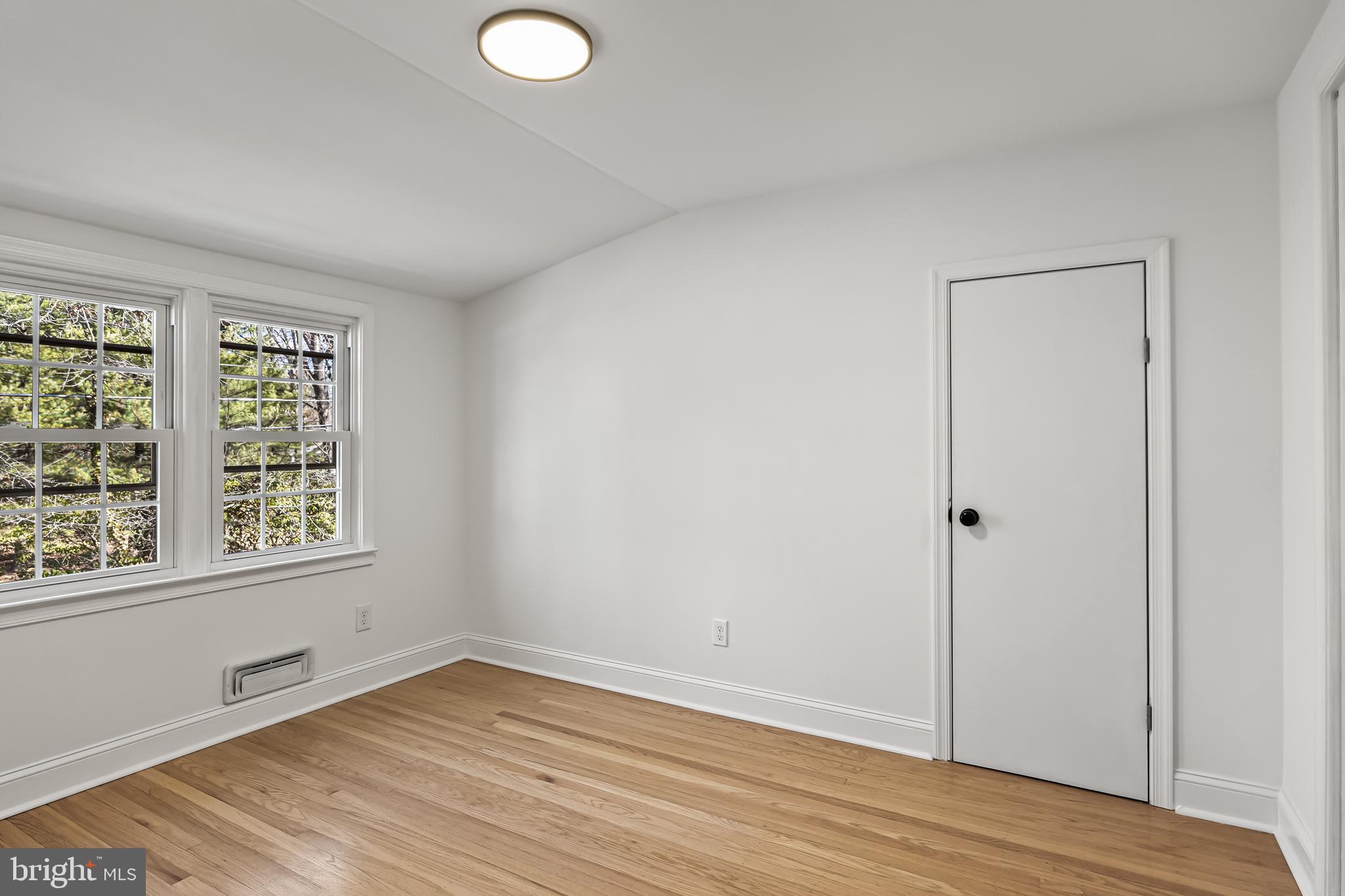 BARCLAY - Residential