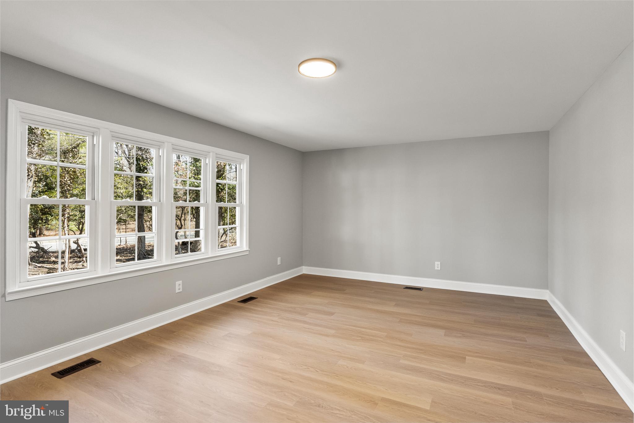 BARCLAY - Residential