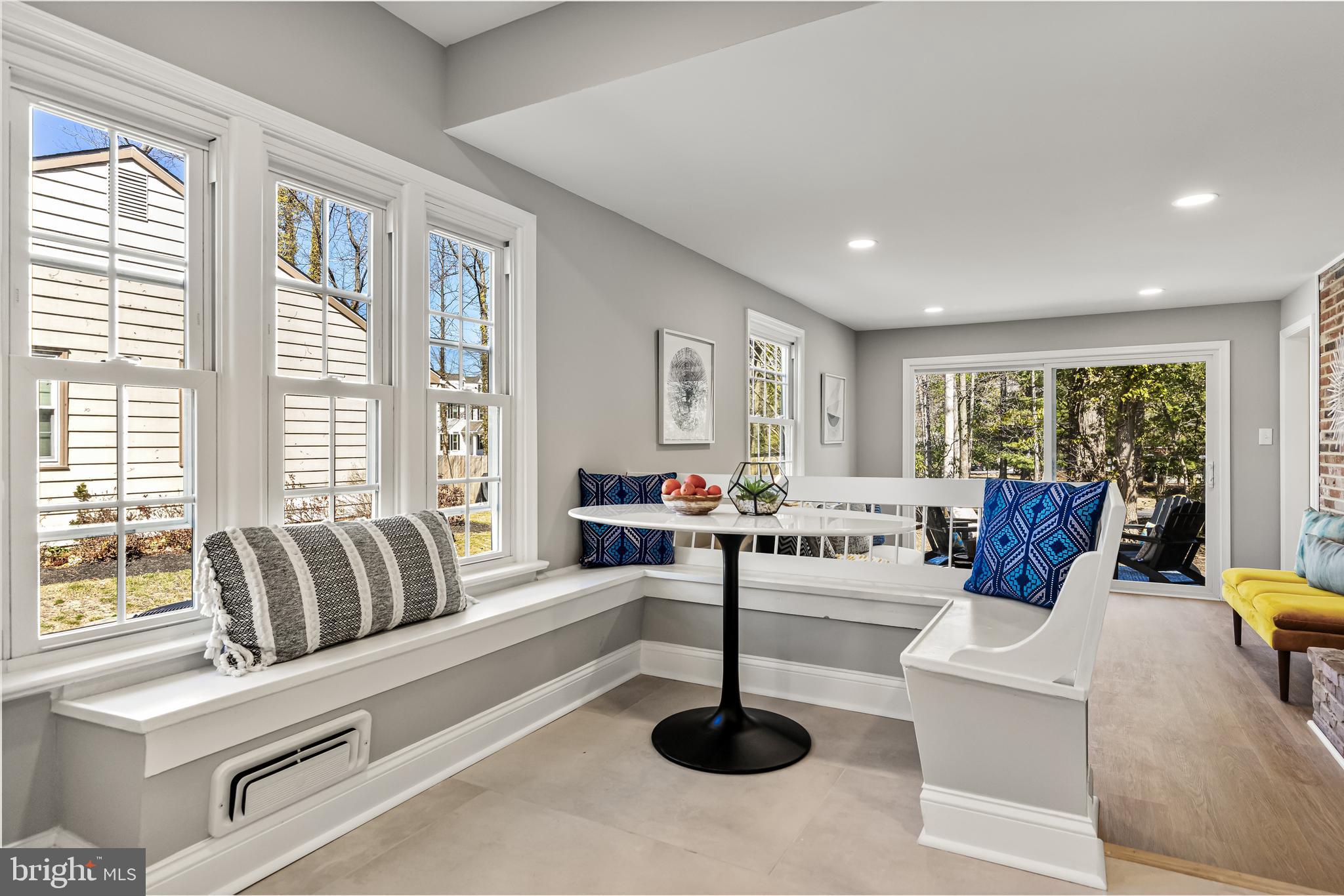 BARCLAY - Residential