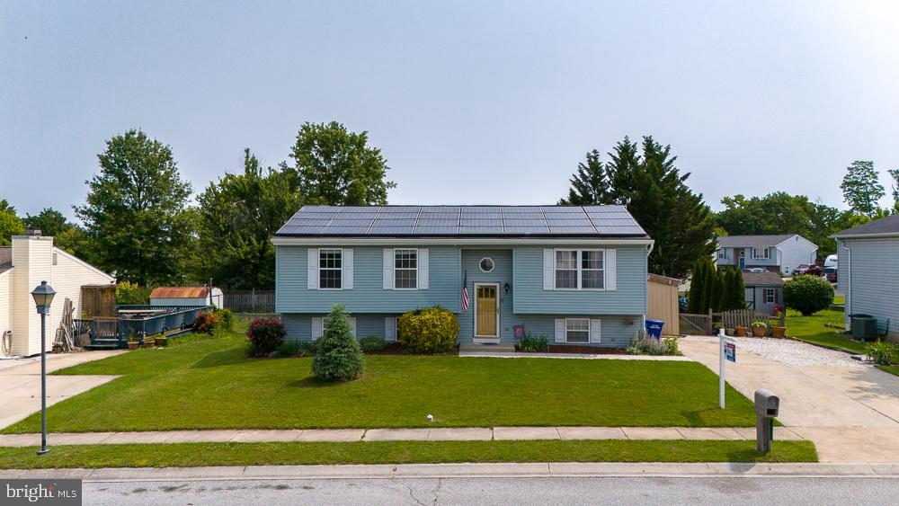 The sellers will install a new roof. Welcome to the beautiful town of Taneytown MD, where you will find many historical attractions, skate park, beautiful camping areas, not to far to Gettysburg PA. What the sellers love about this neighborhood is the quietness, wide roads and sidewalks. This home boasts 4 bedrooms, 3 full bathrooms, kitchen island, hardwood and tile floors, walkout basement, solar panels, green house, concrete driveway, jacuzzi, deck, flower gardens, etc.