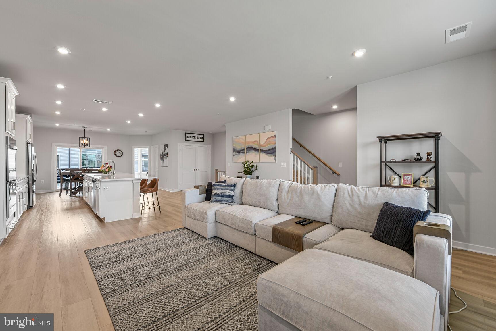 ASHBROOK PLACE - Residential