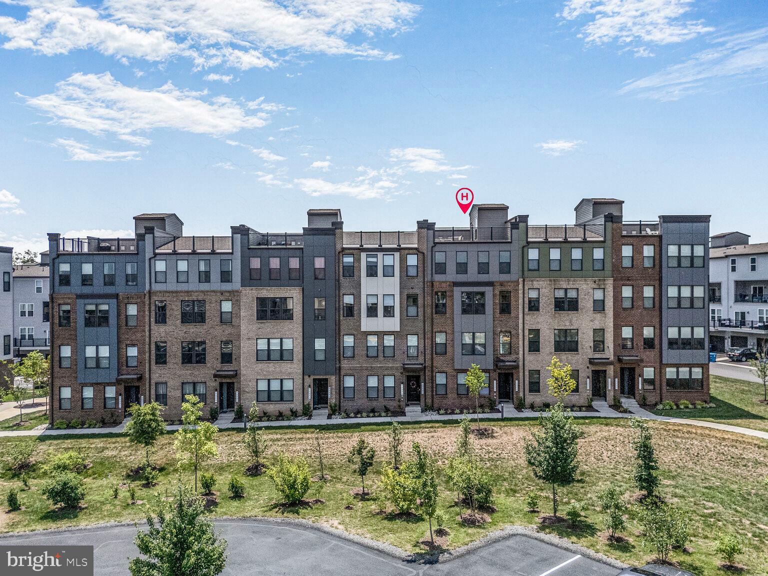 44486 WOLFHOUND SQUARE