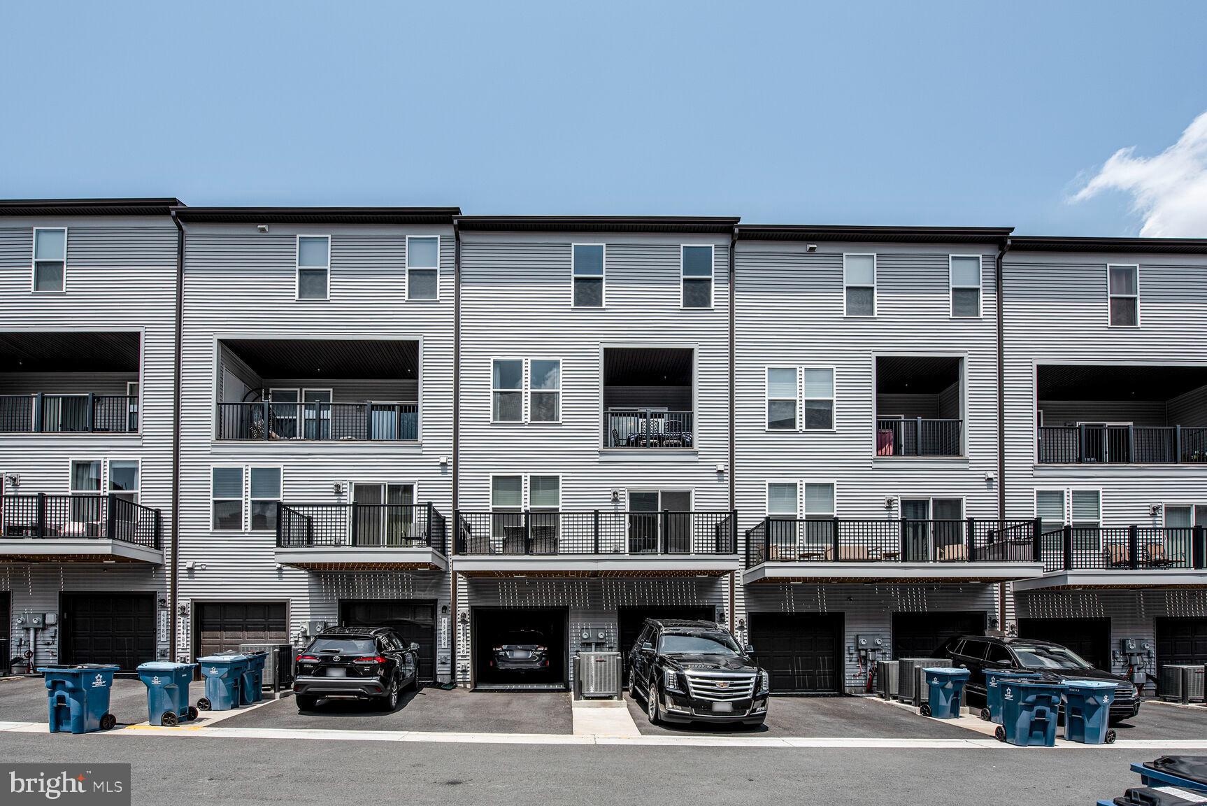 ASHBROOK PLACE - Residential