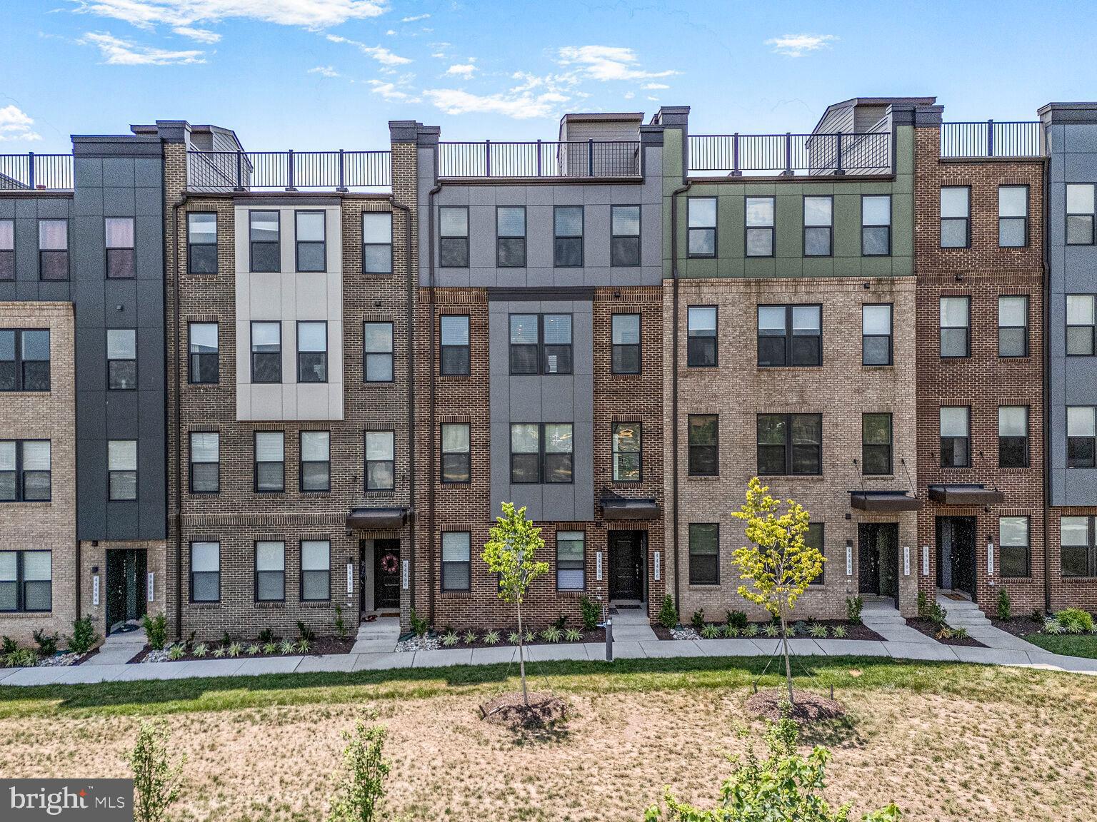 ASHBROOK PLACE - Residential