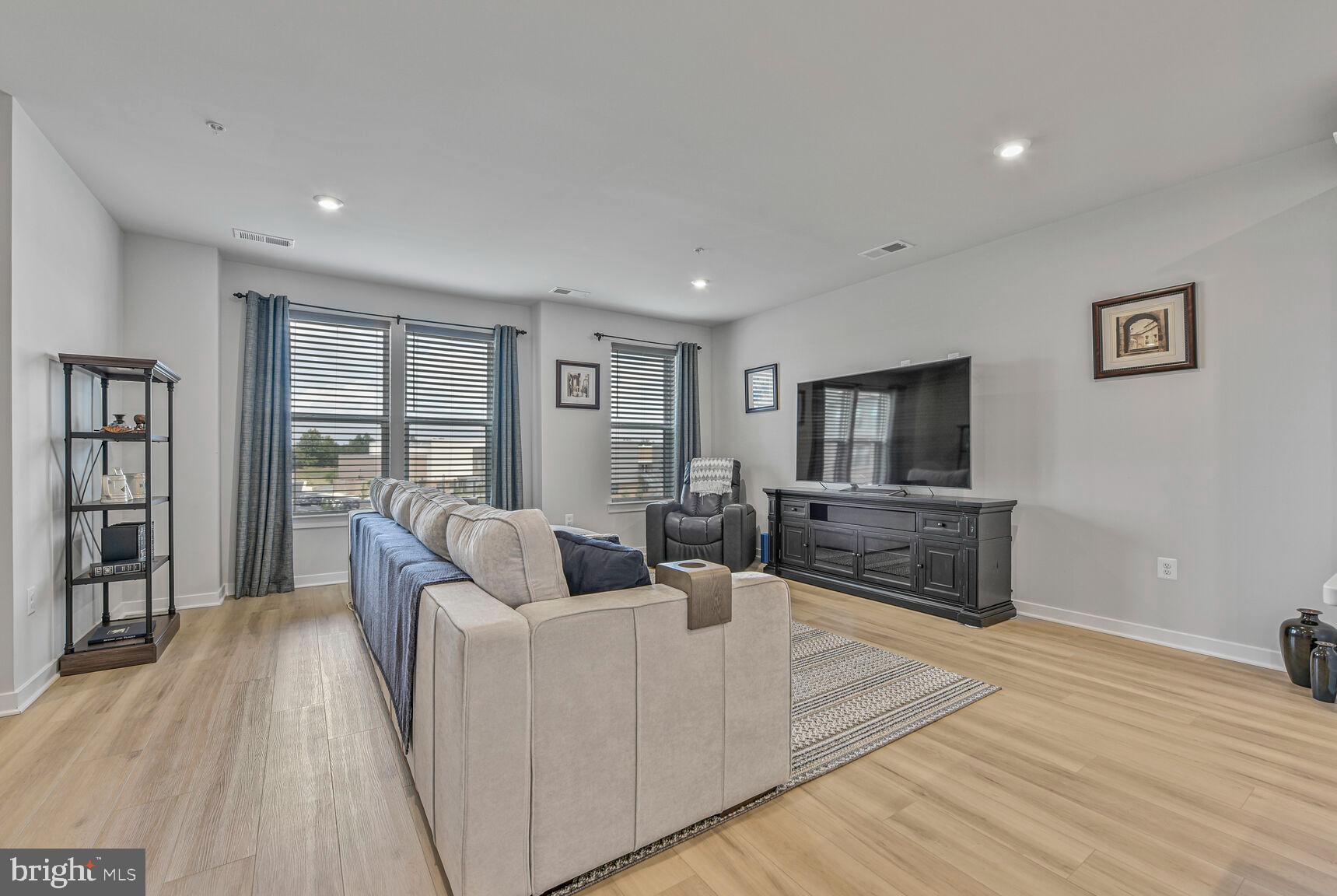 ASHBROOK PLACE - Residential