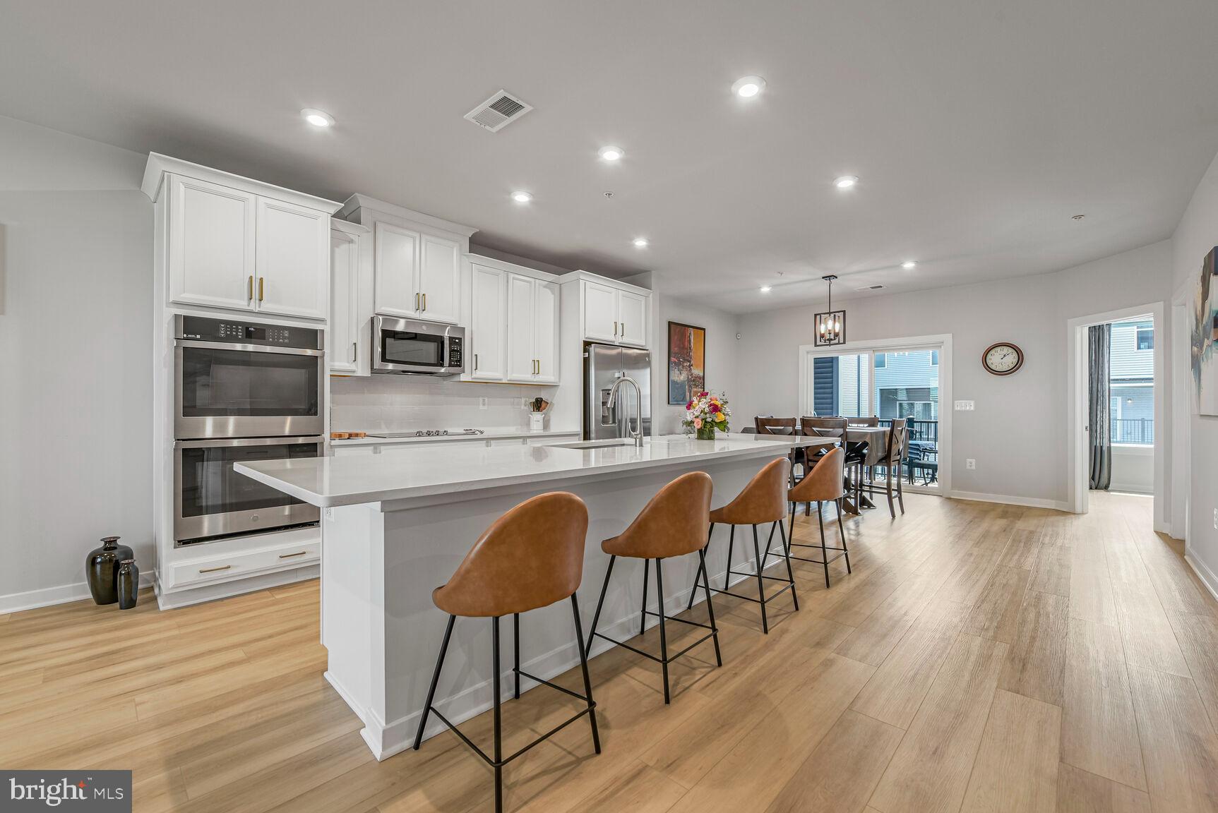 44486 WOLFHOUND SQUARE