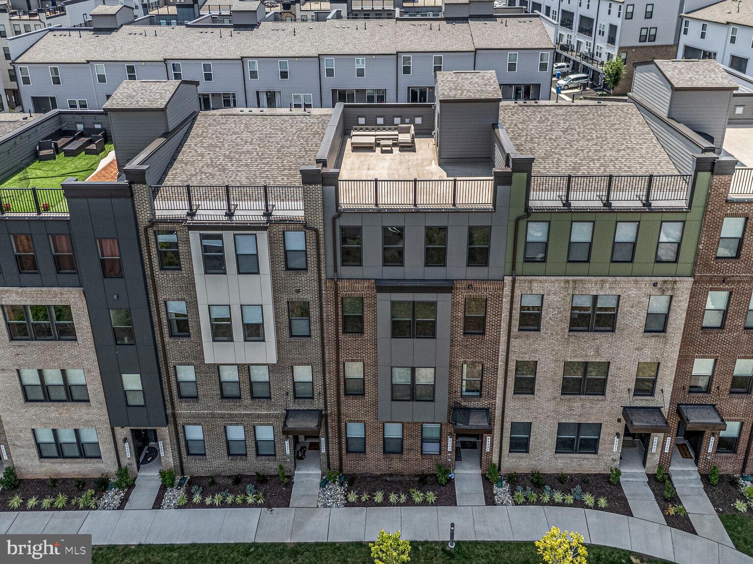 ASHBROOK PLACE - Residential