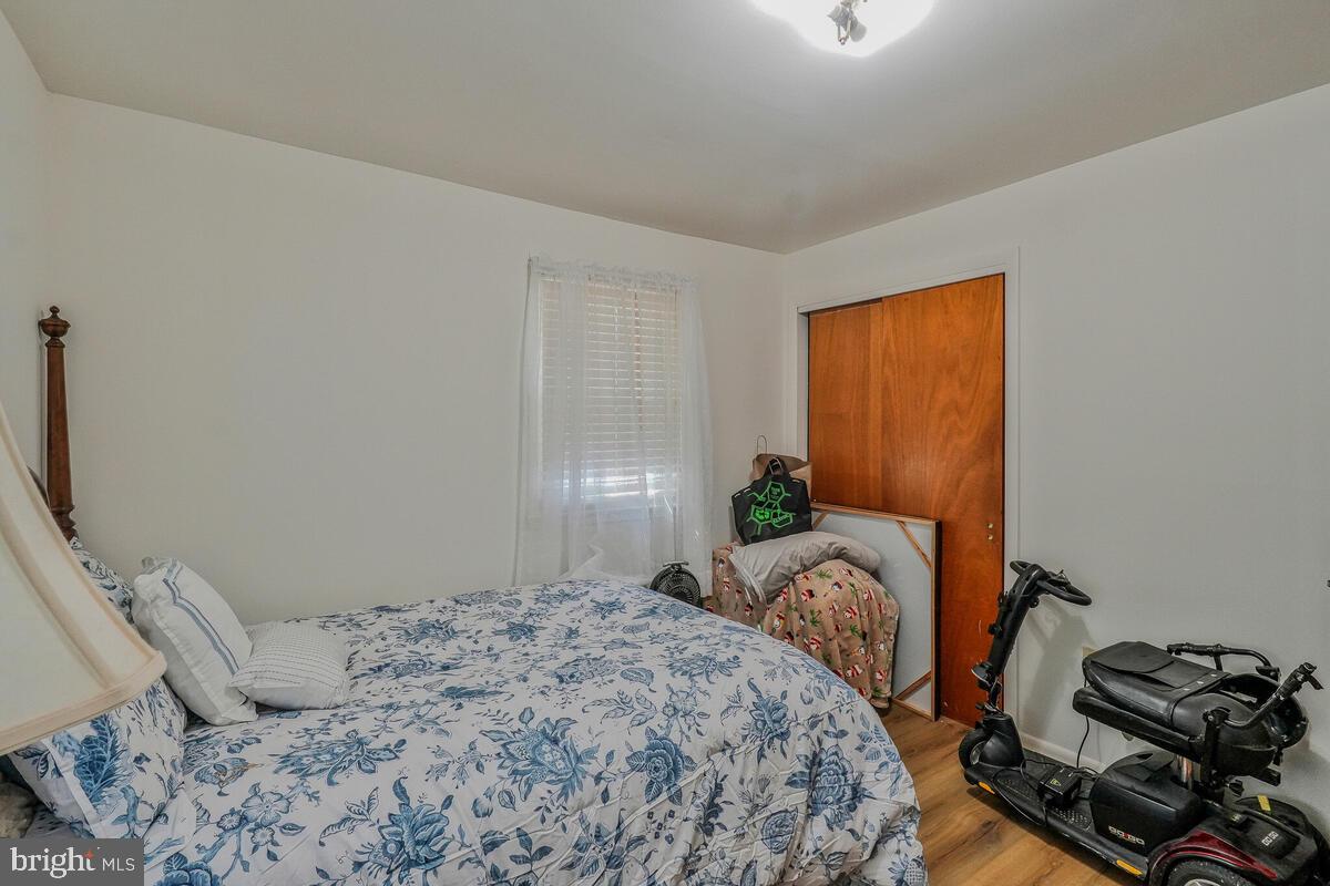 CHRIS MAR MANOR - Residential