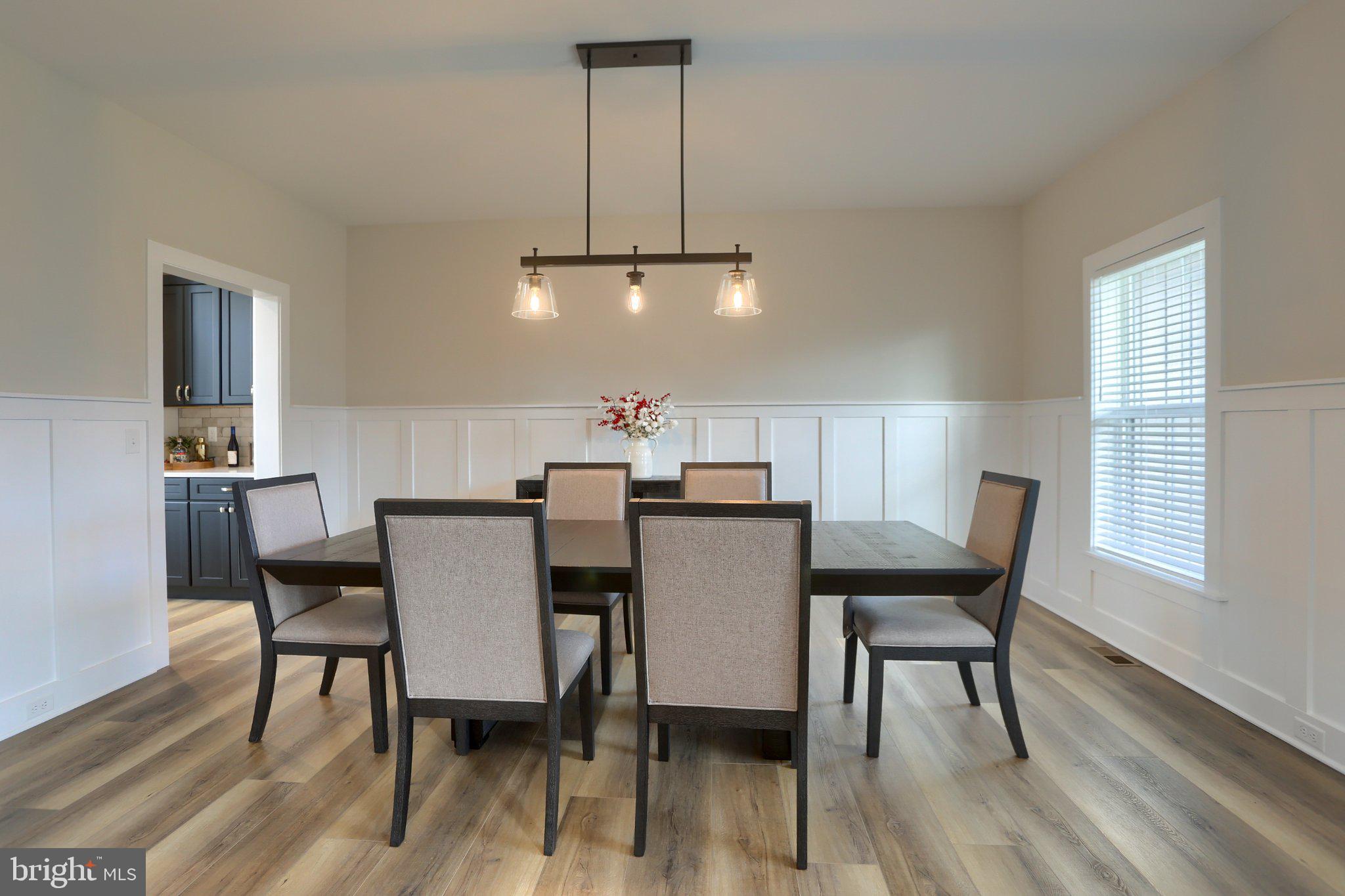 SUMMER LAYNE - Residential