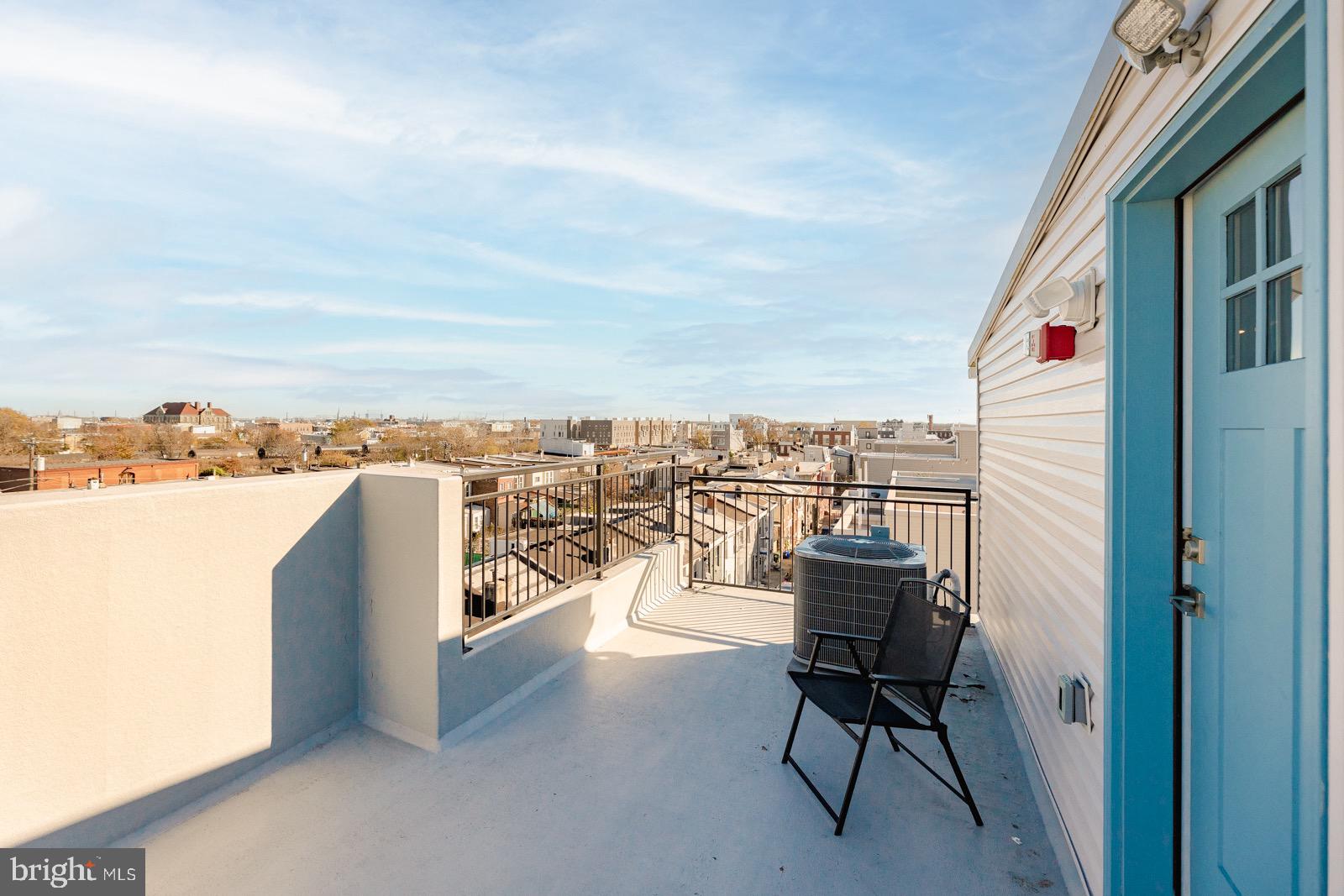 EAST KENSINGTON - Residential Income