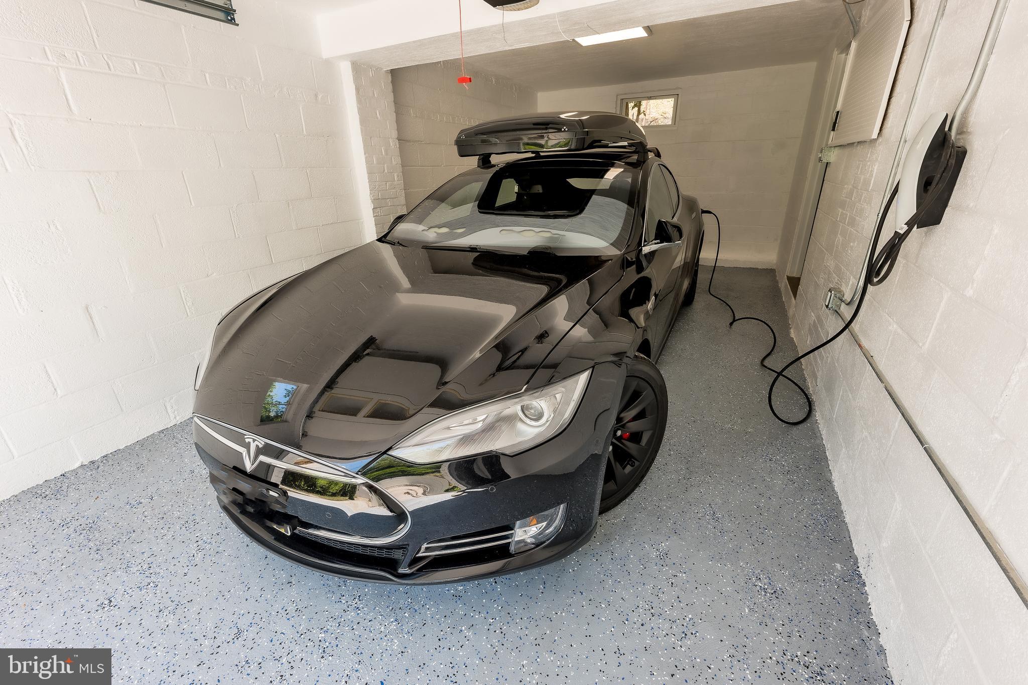 LE VELLE HILLS - Residential