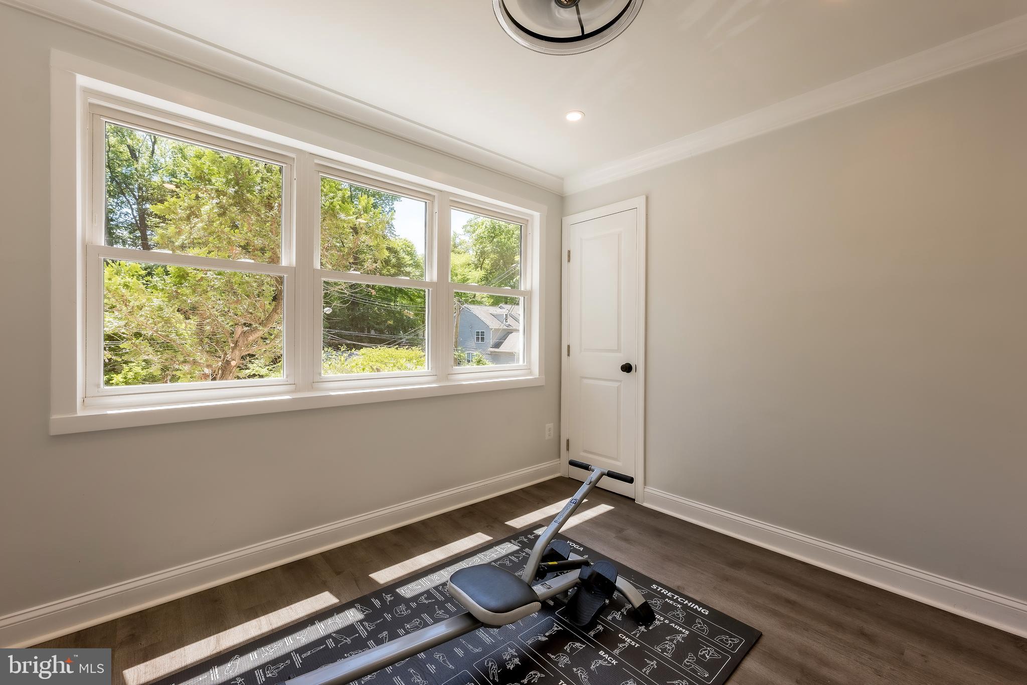 LE VELLE HILLS - Residential