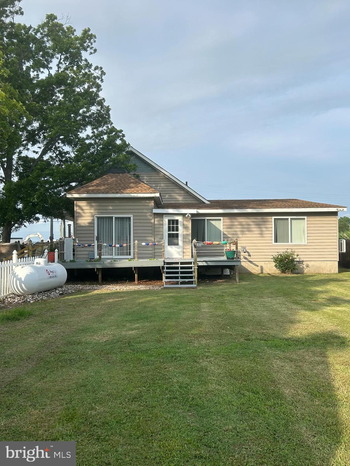 2404 HOOPERS ISLAND ROAD