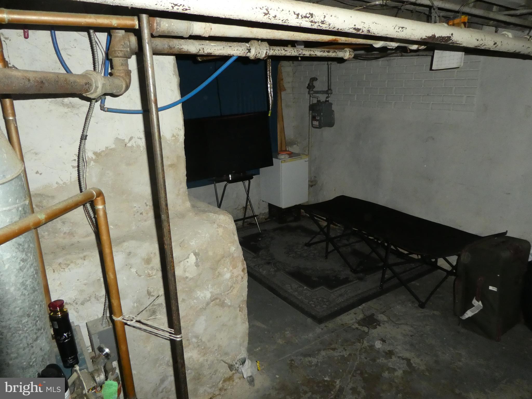 WEST OAK LANE - Residential