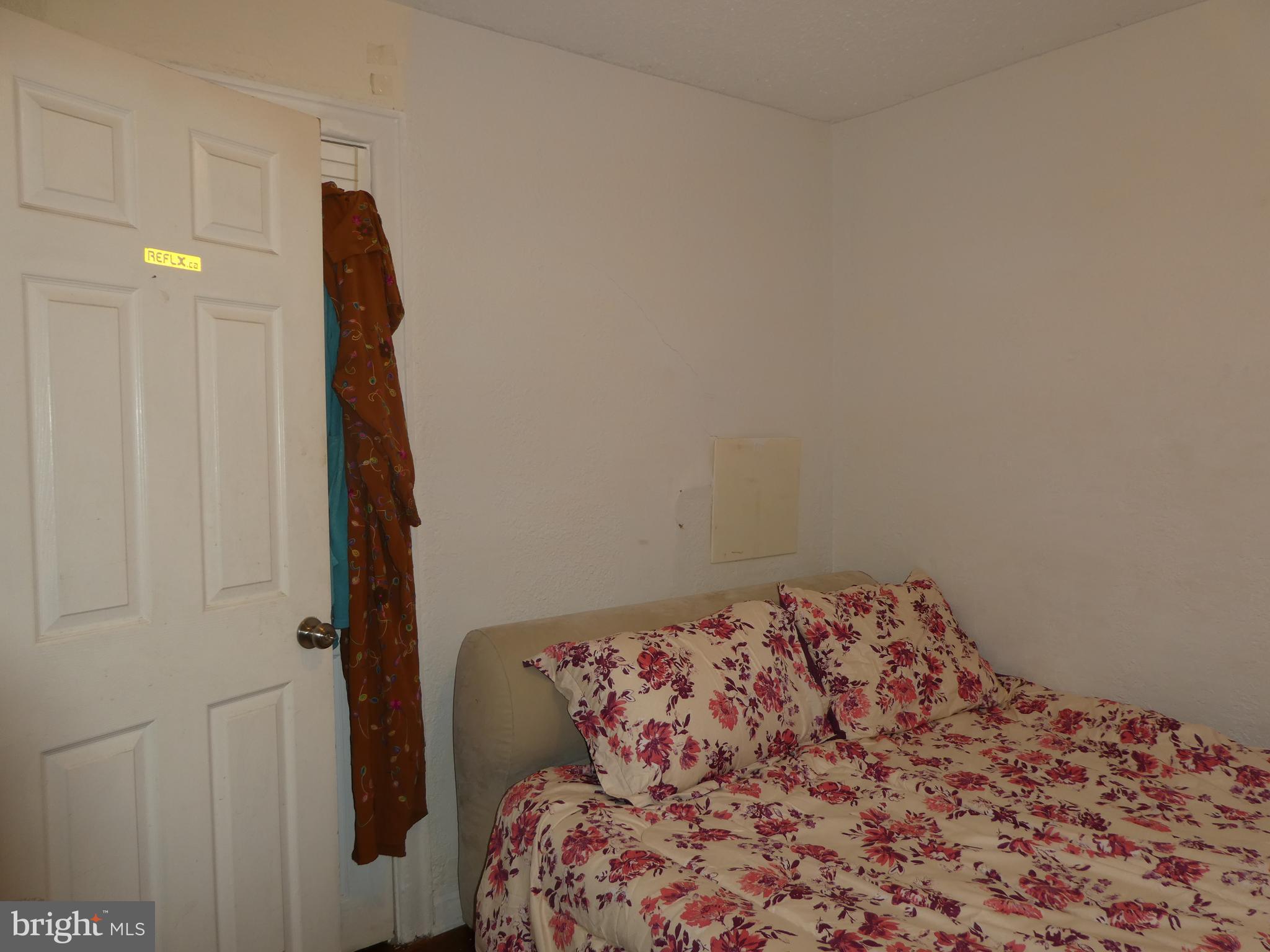 WEST OAK LANE - Residential