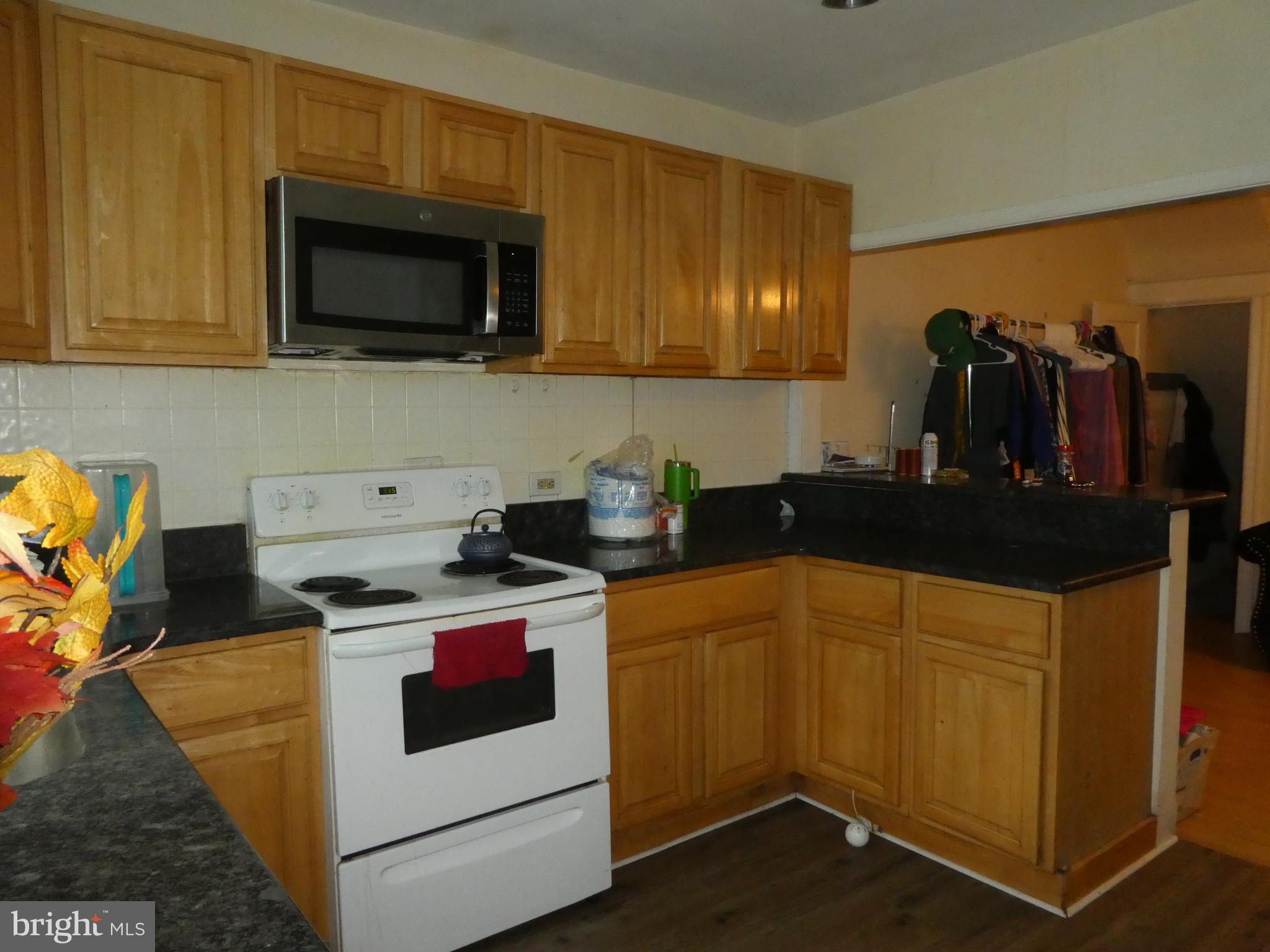 WEST OAK LANE - Residential