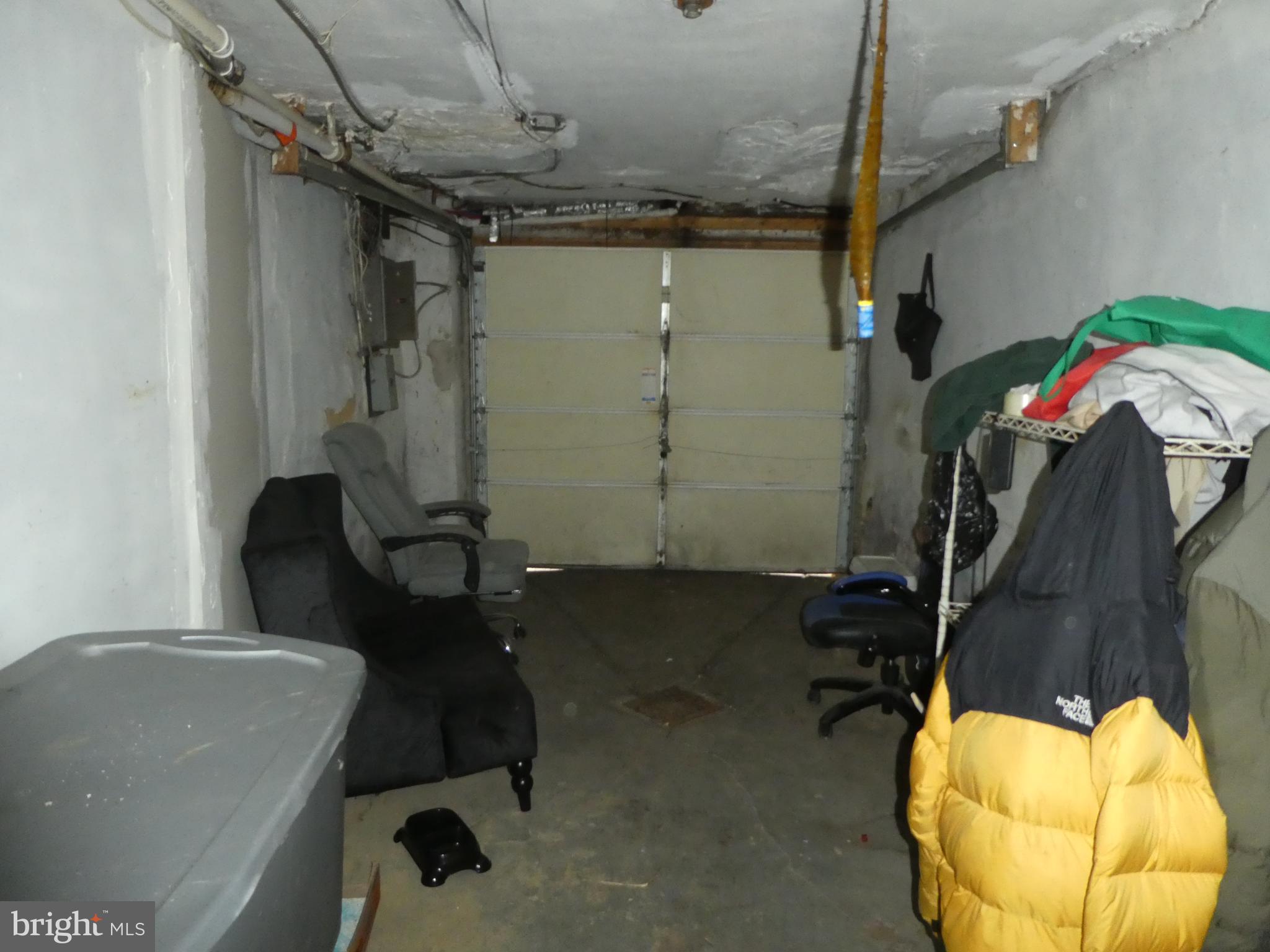 WEST OAK LANE - Residential