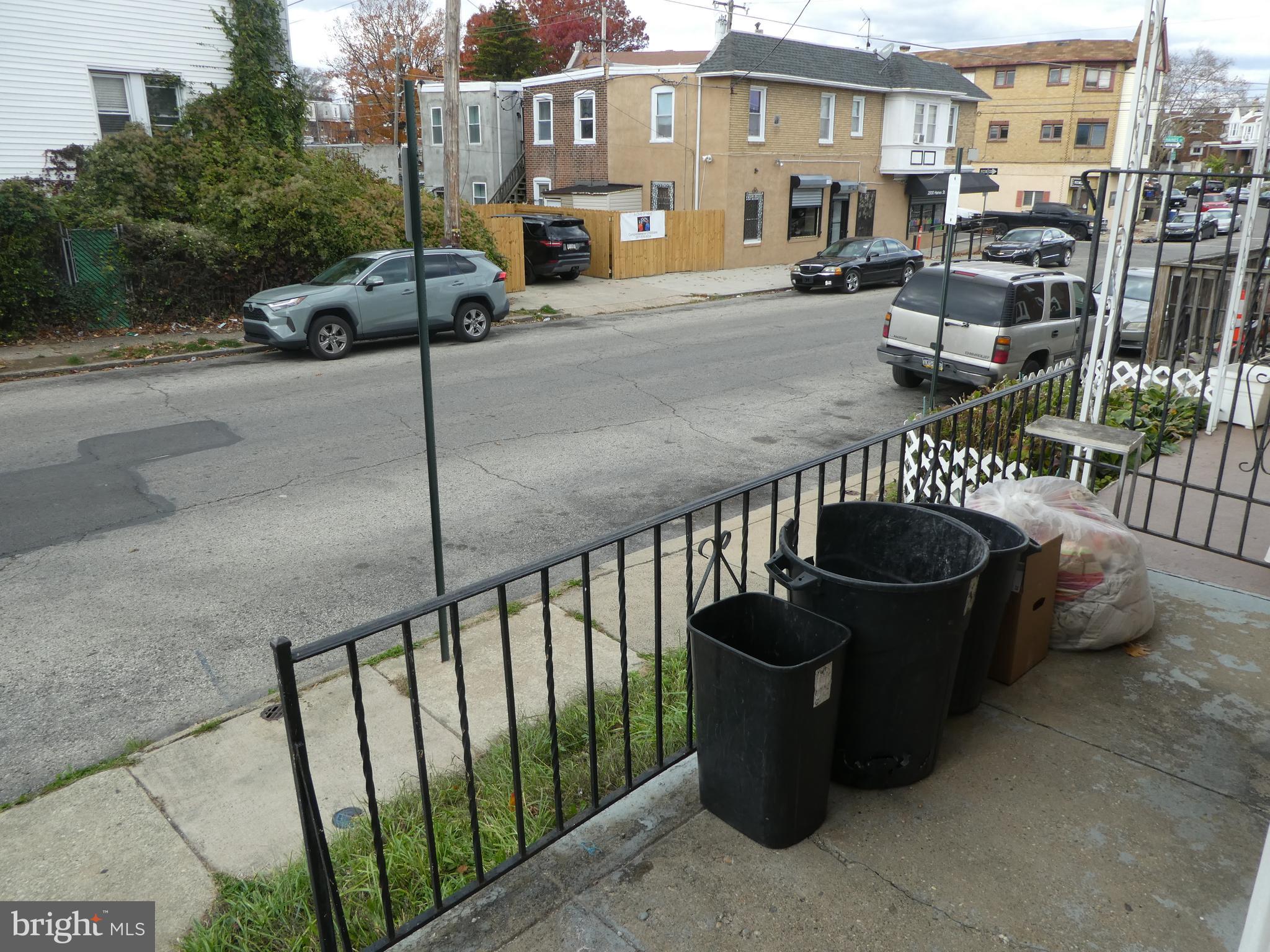 WEST OAK LANE - Residential