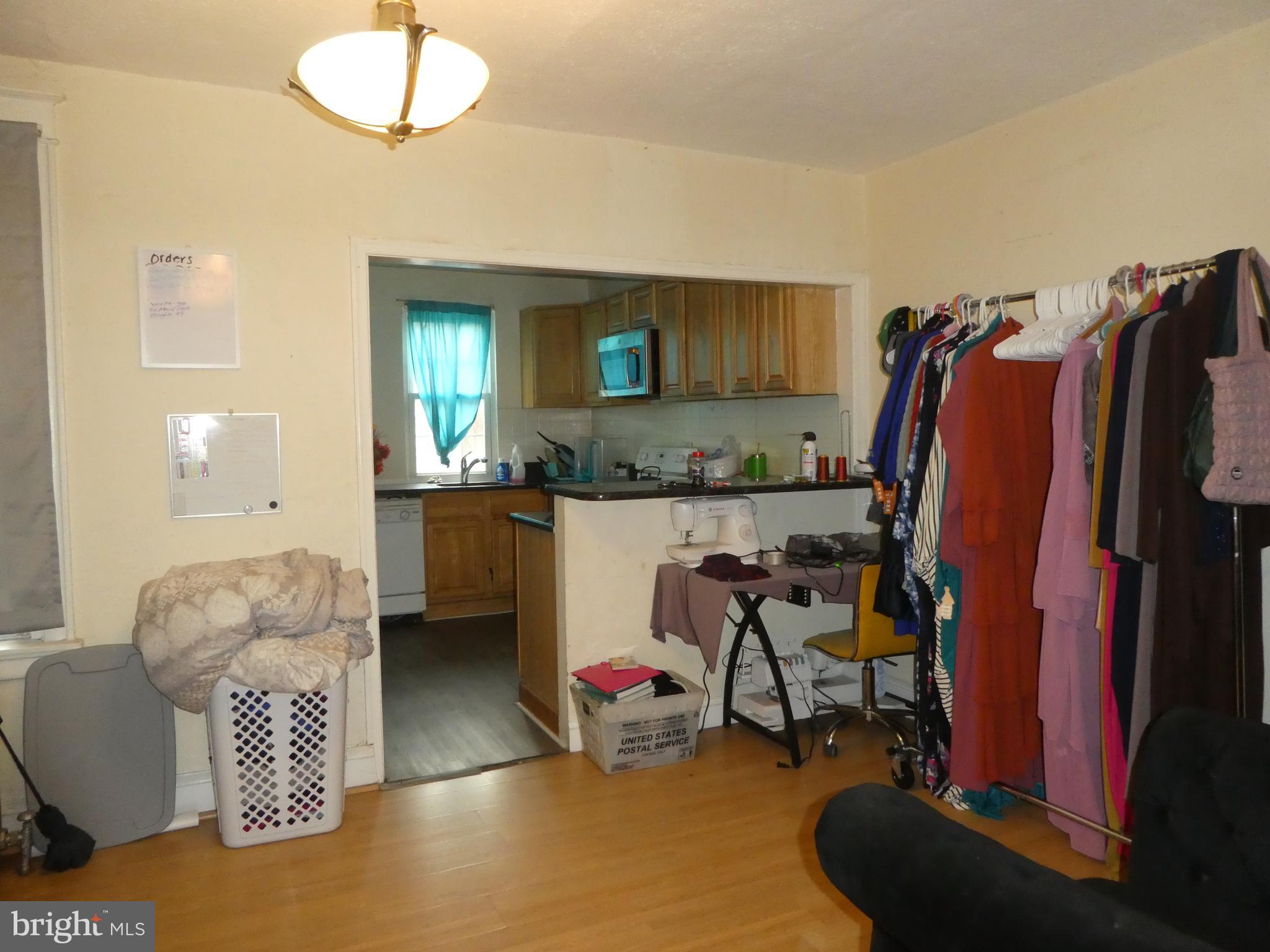 WEST OAK LANE - Residential