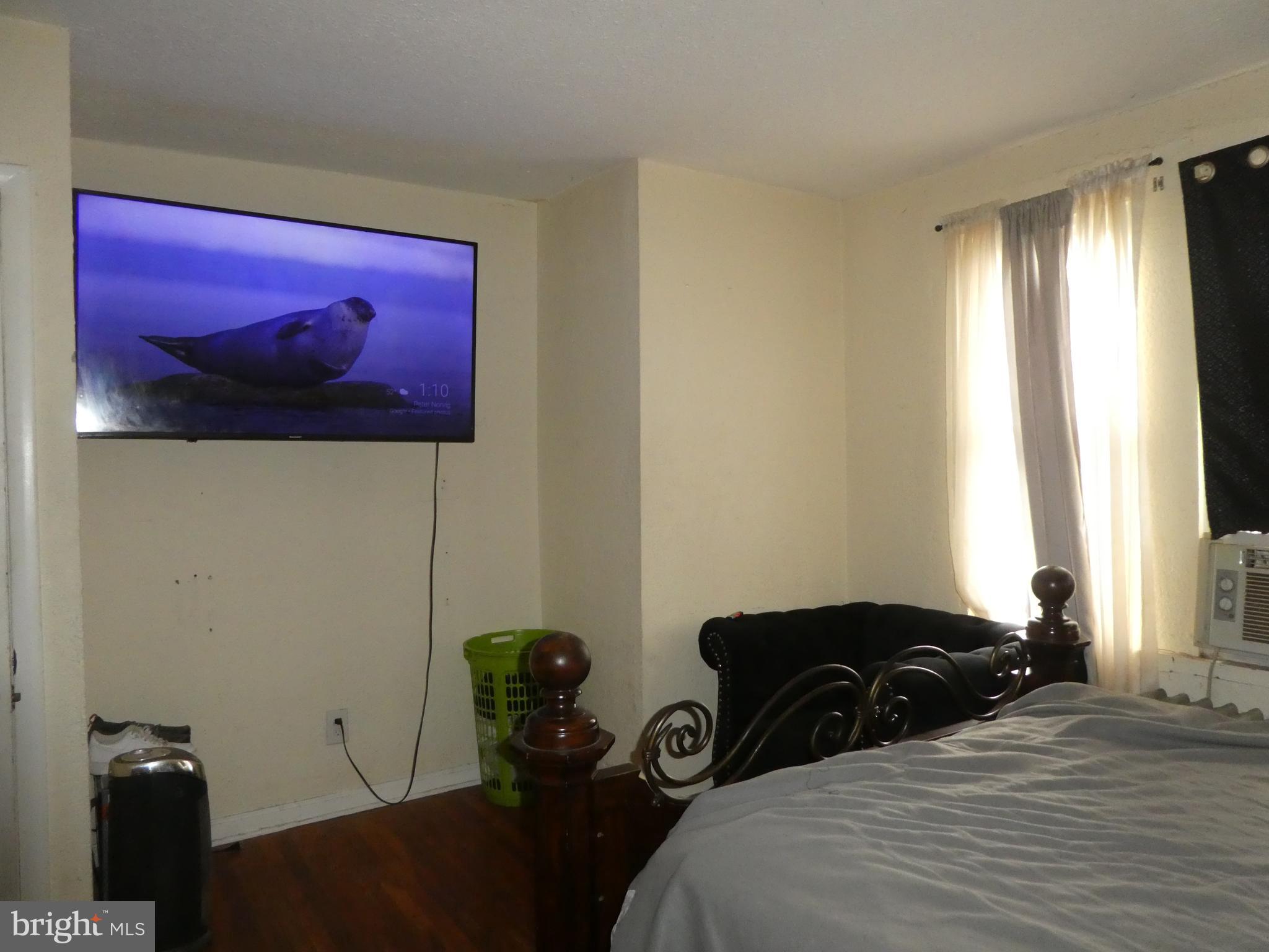 WEST OAK LANE - Residential