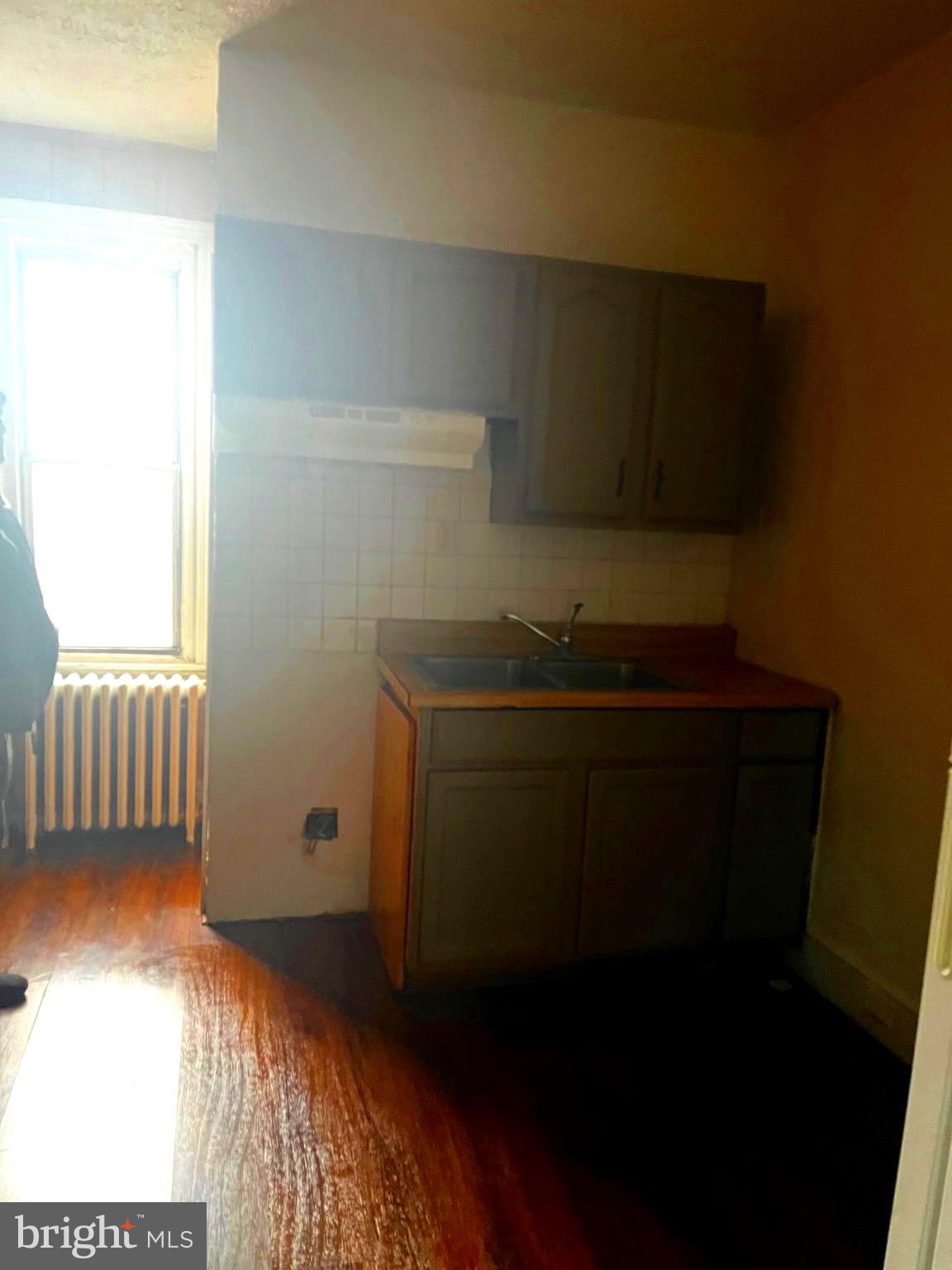 KENSINGTON - Residential Income