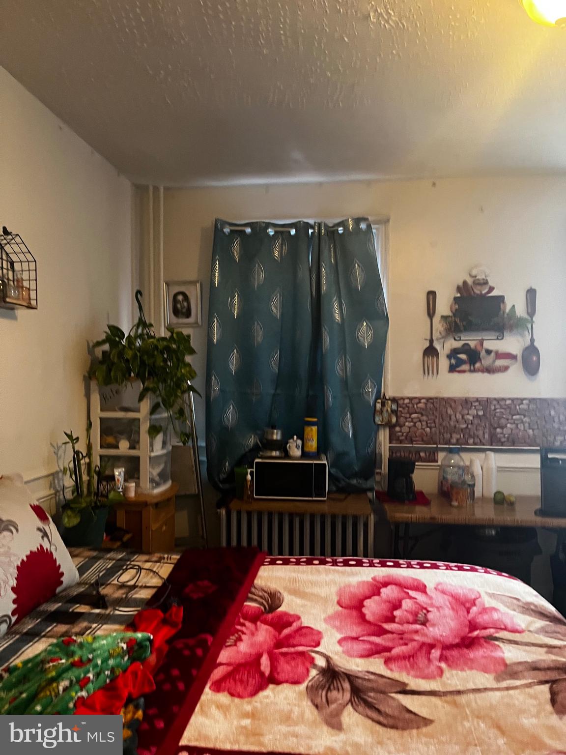 KENSINGTON - Residential Income