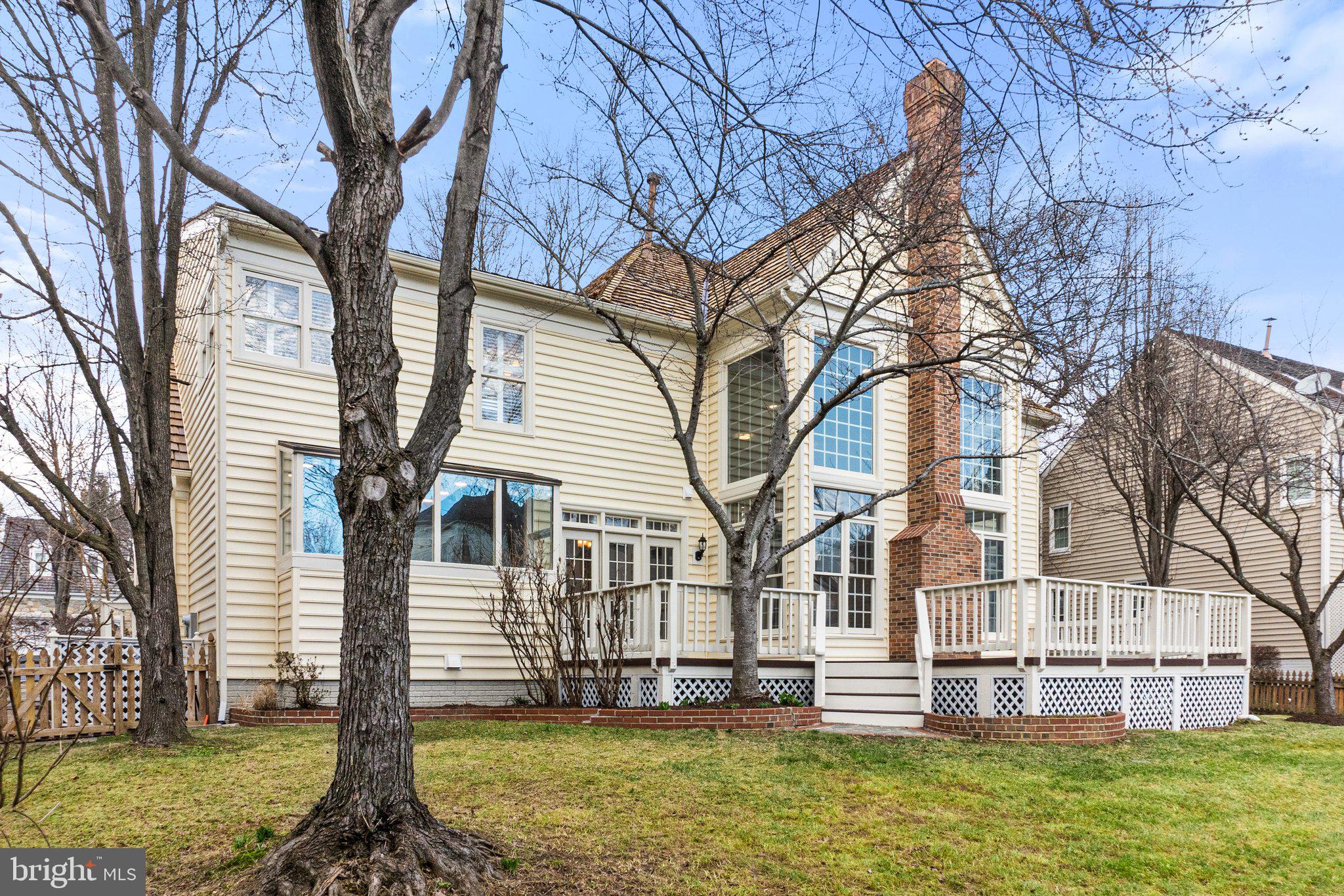 WOODLEA MANOR - Residential