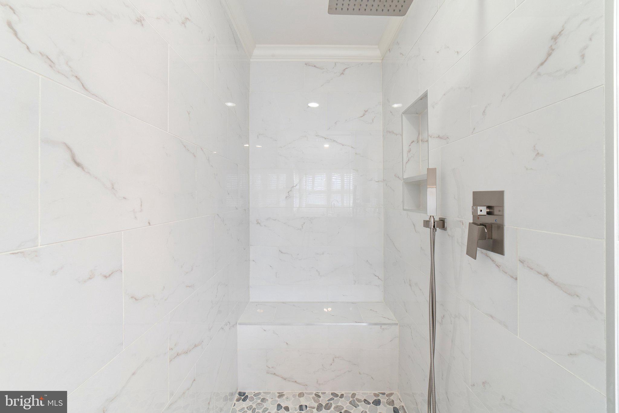 WOODLEA MANOR - Residential