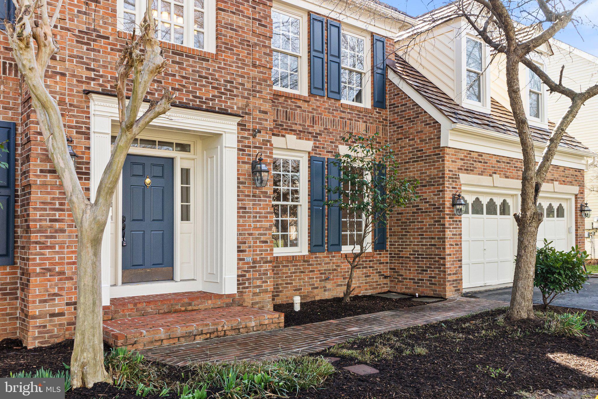 WOODLEA MANOR - Residential