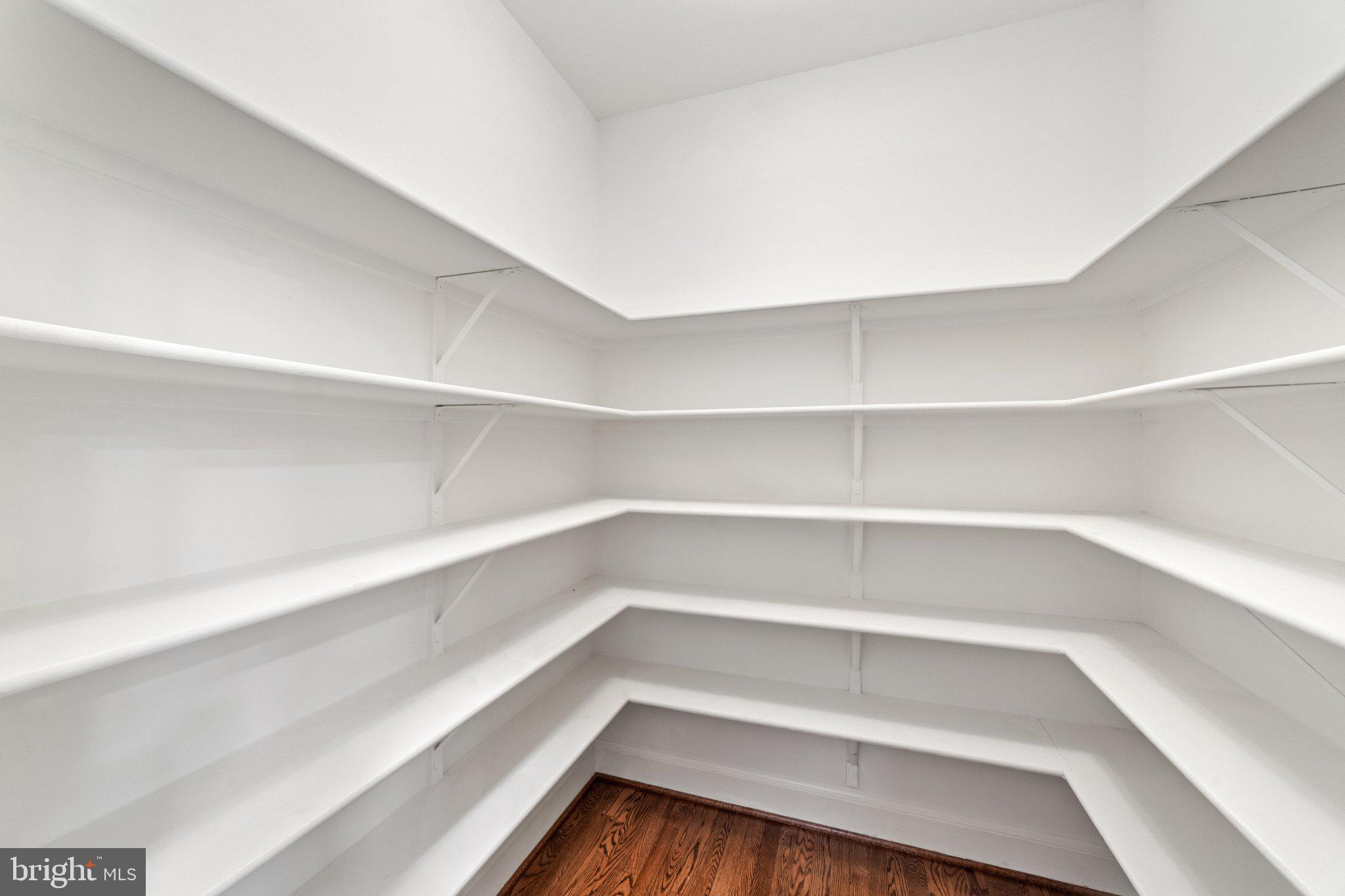 WOODLEA MANOR - Residential