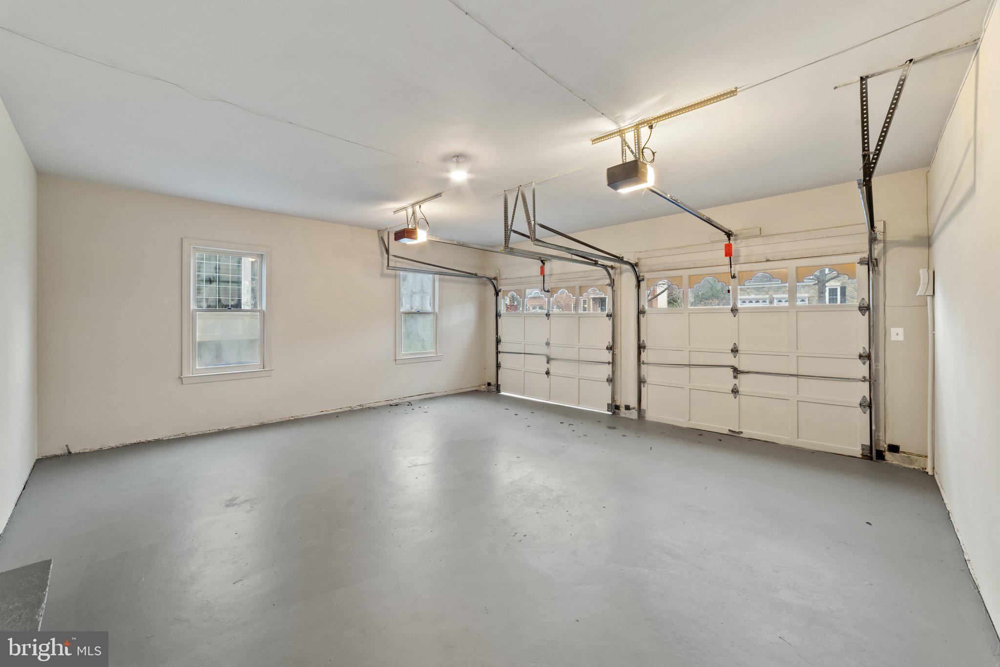 WOODLEA MANOR - Residential