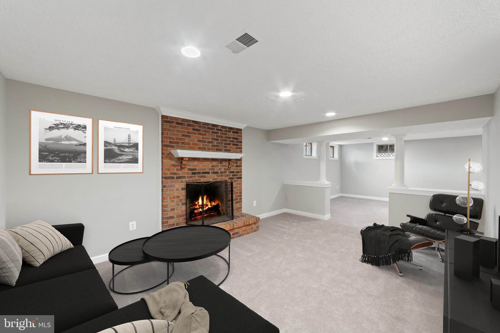 WOODLEA MANOR - Residential