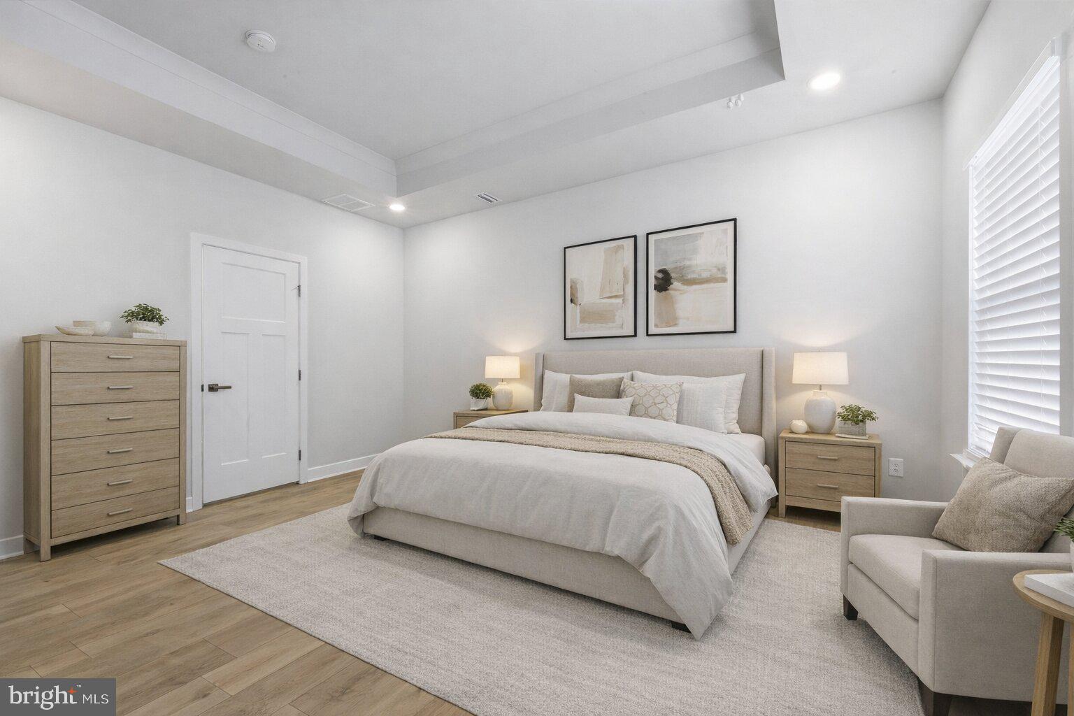 PONDS EDGE - Residential