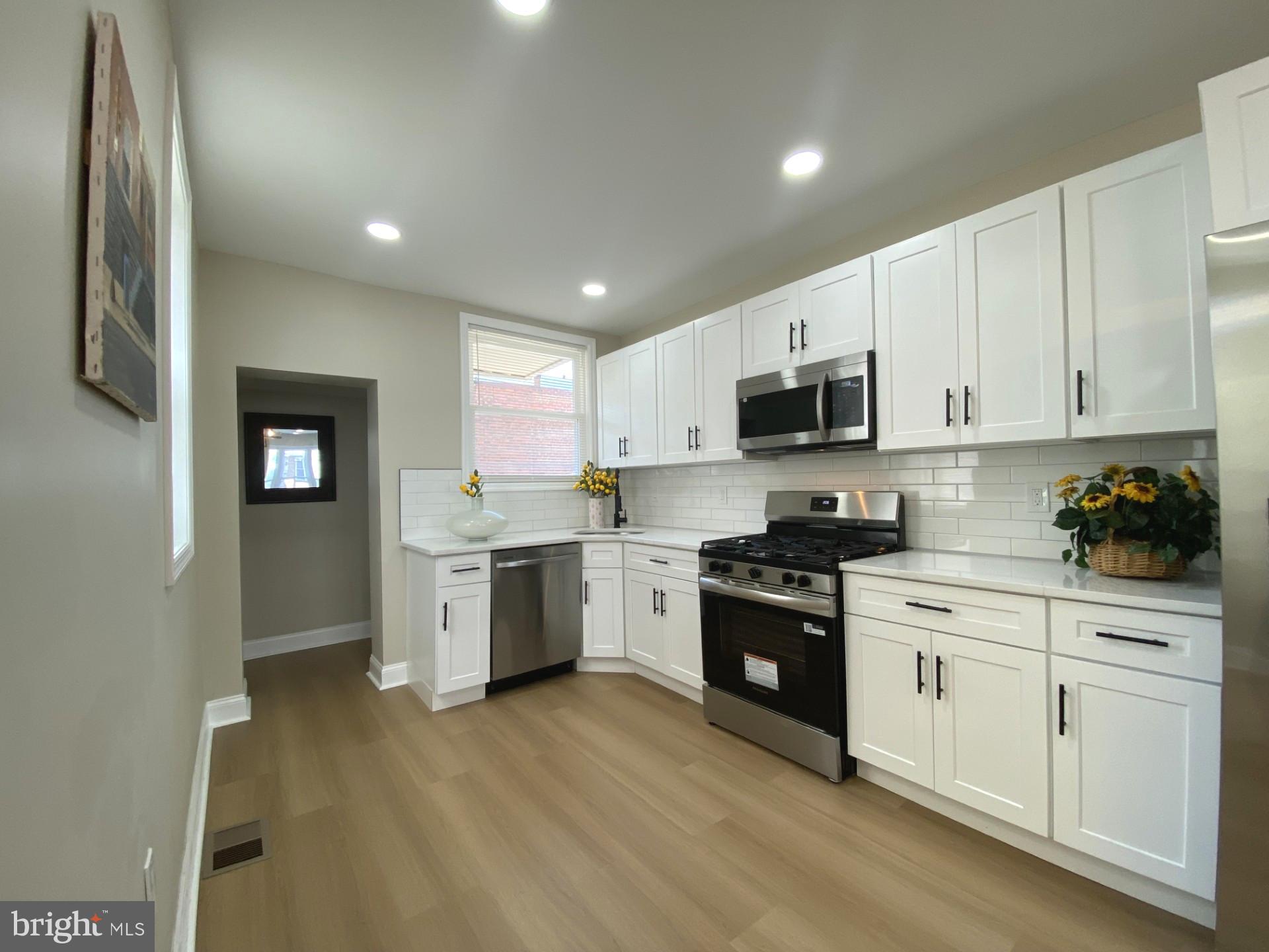 HOLMESBURG - Residential