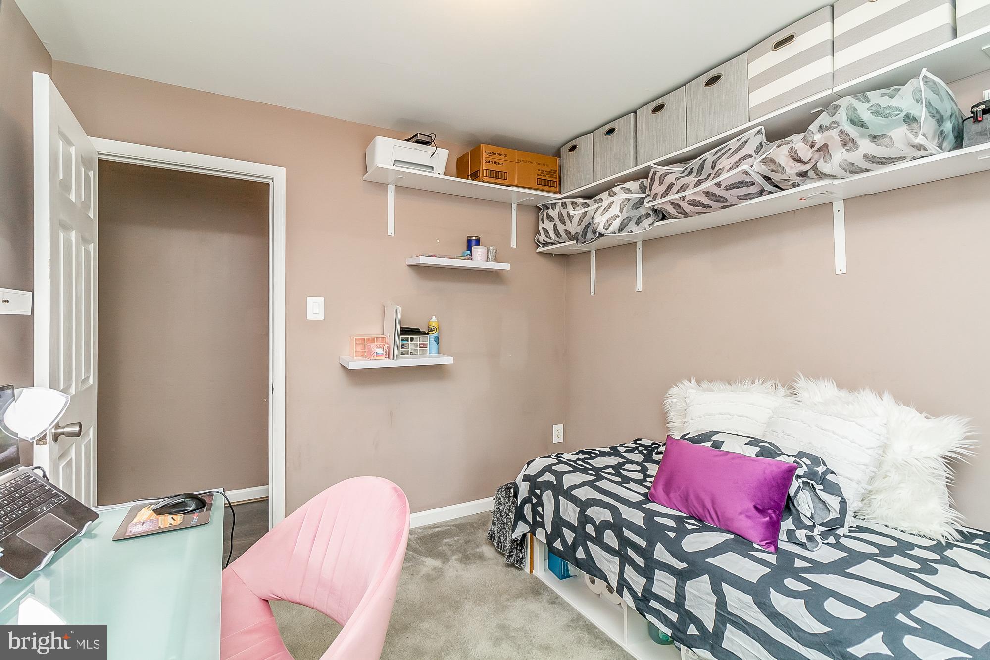 MAPLE RIDGE - Residential