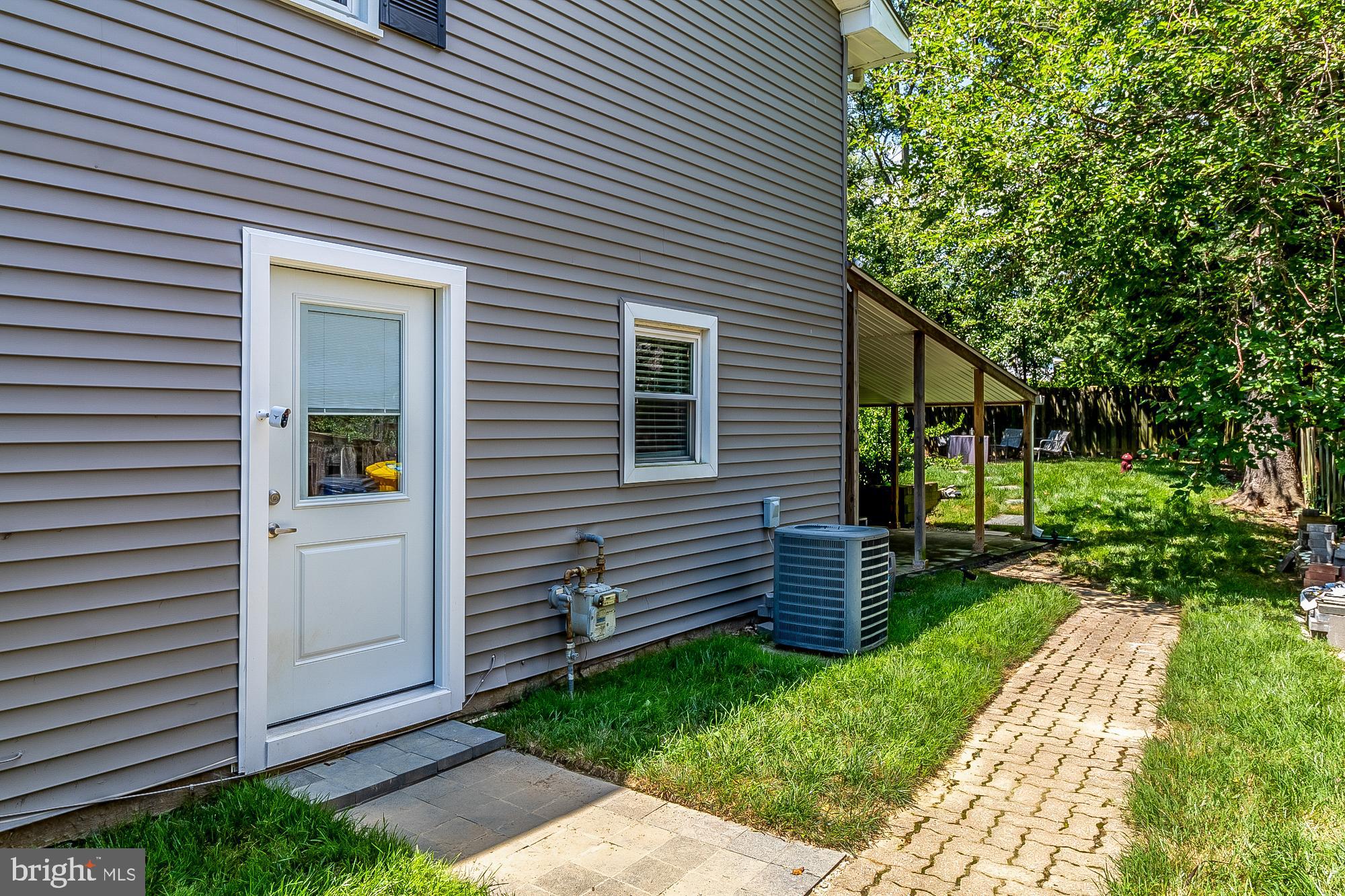 MAPLE RIDGE - Residential