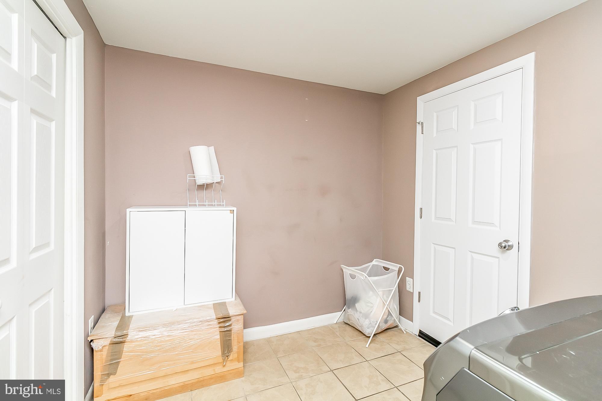 MAPLE RIDGE - Residential