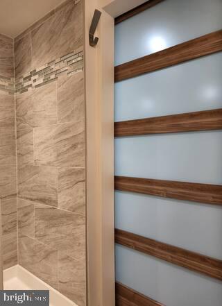 MAPLE RIDGE - Residential