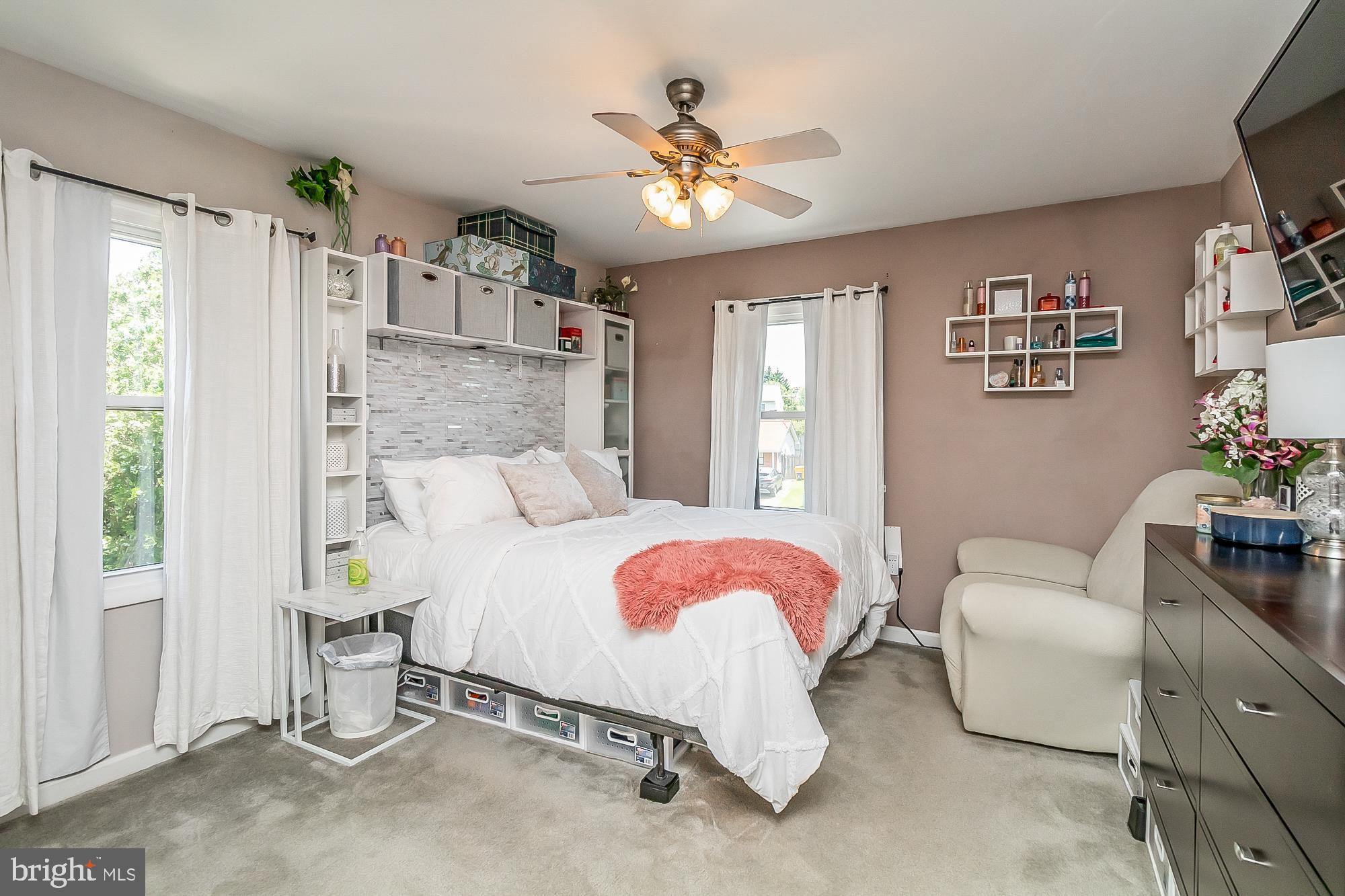 MAPLE RIDGE - Residential