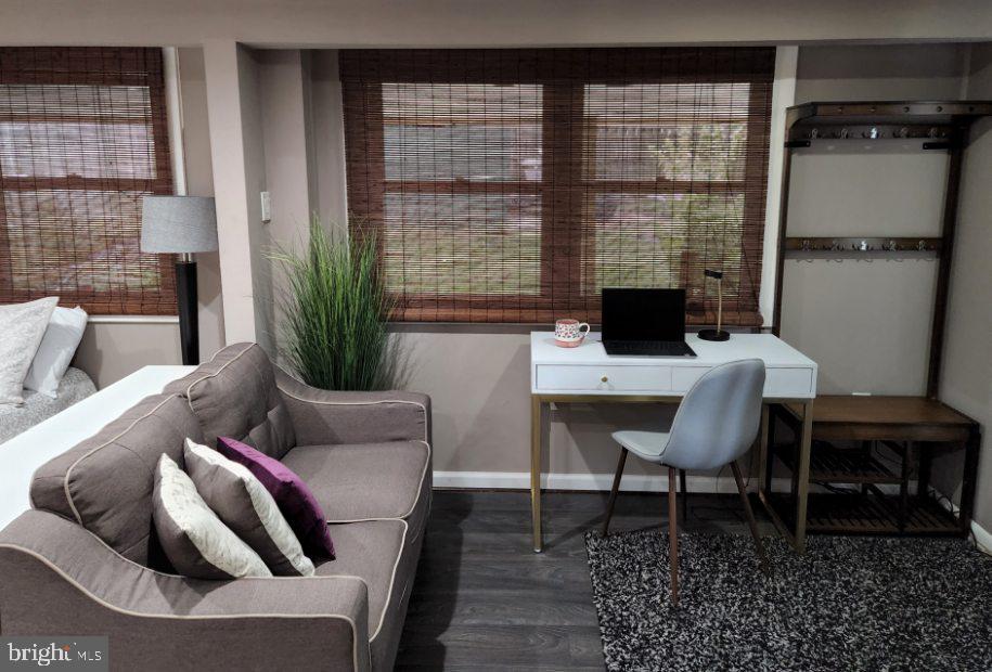 MAPLE RIDGE - Residential