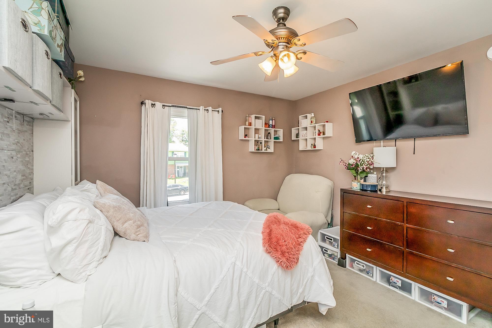 MAPLE RIDGE - Residential