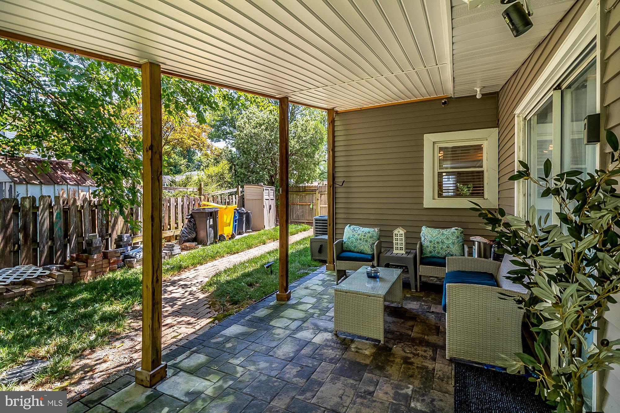 MAPLE RIDGE - Residential