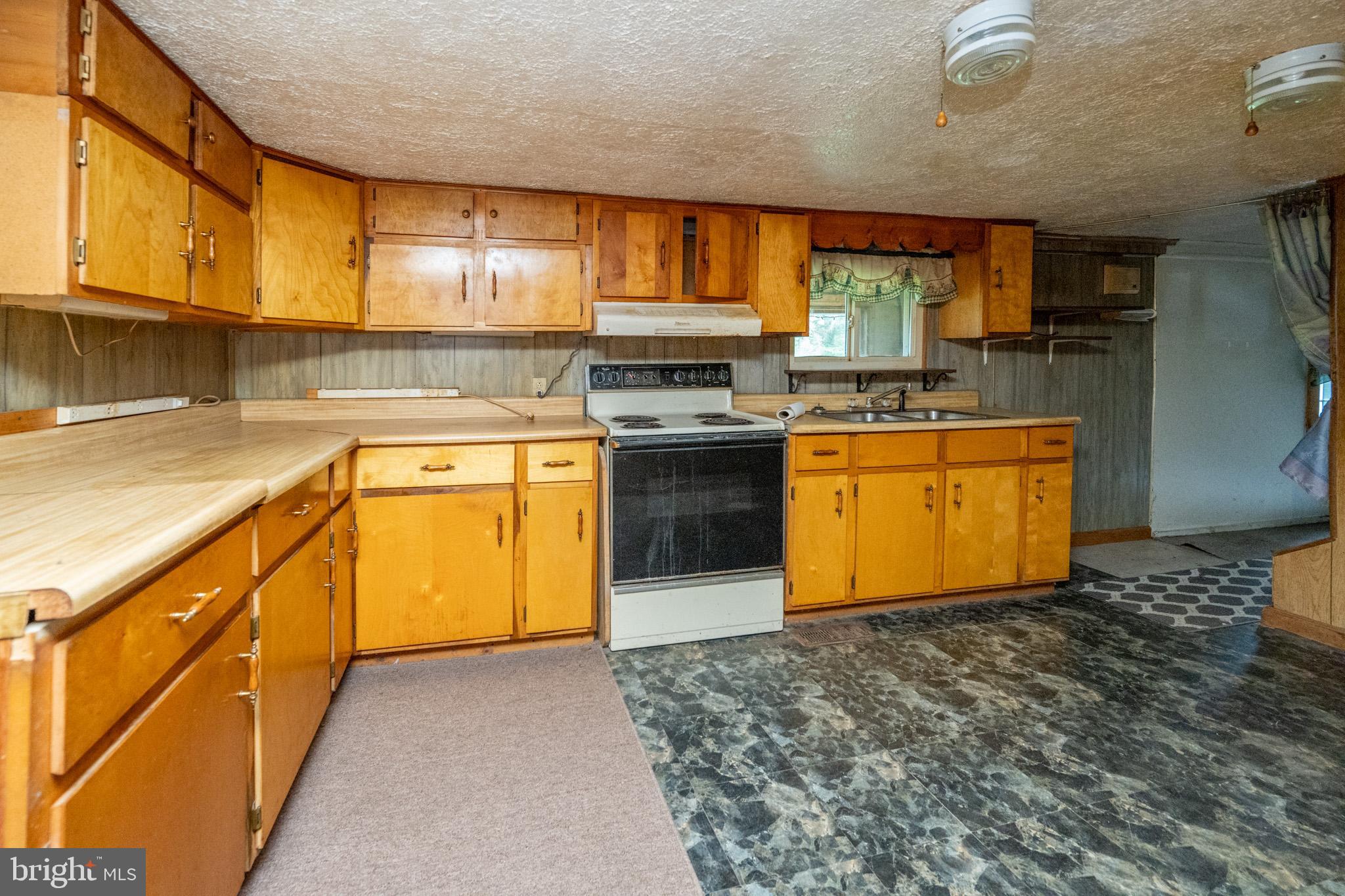 OAKLAND - Residential