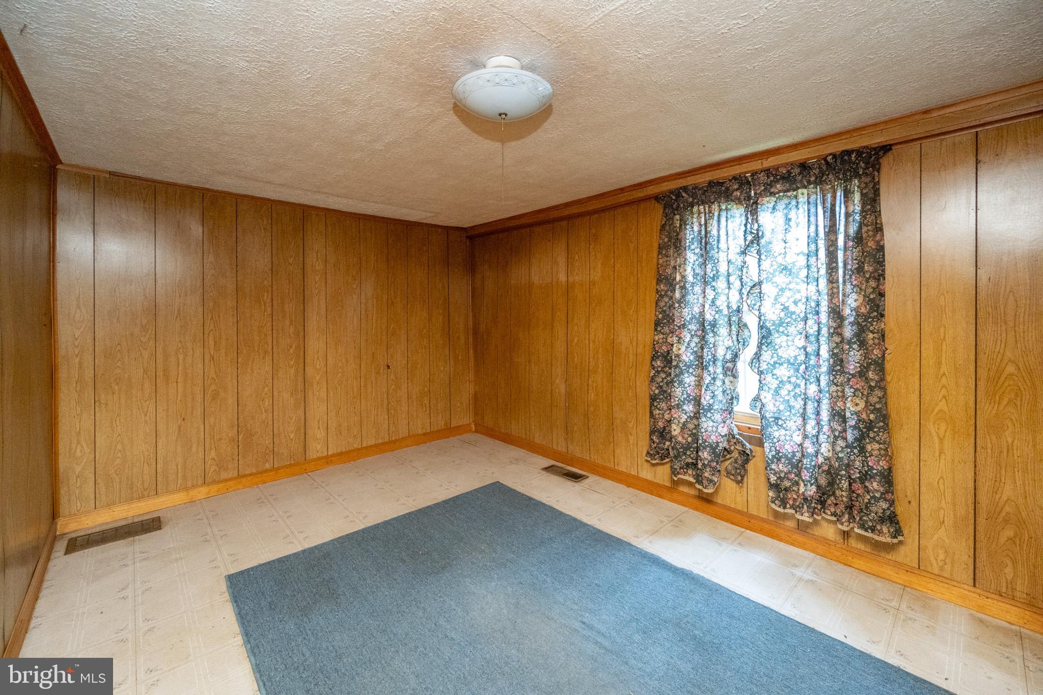 OAKLAND - Residential