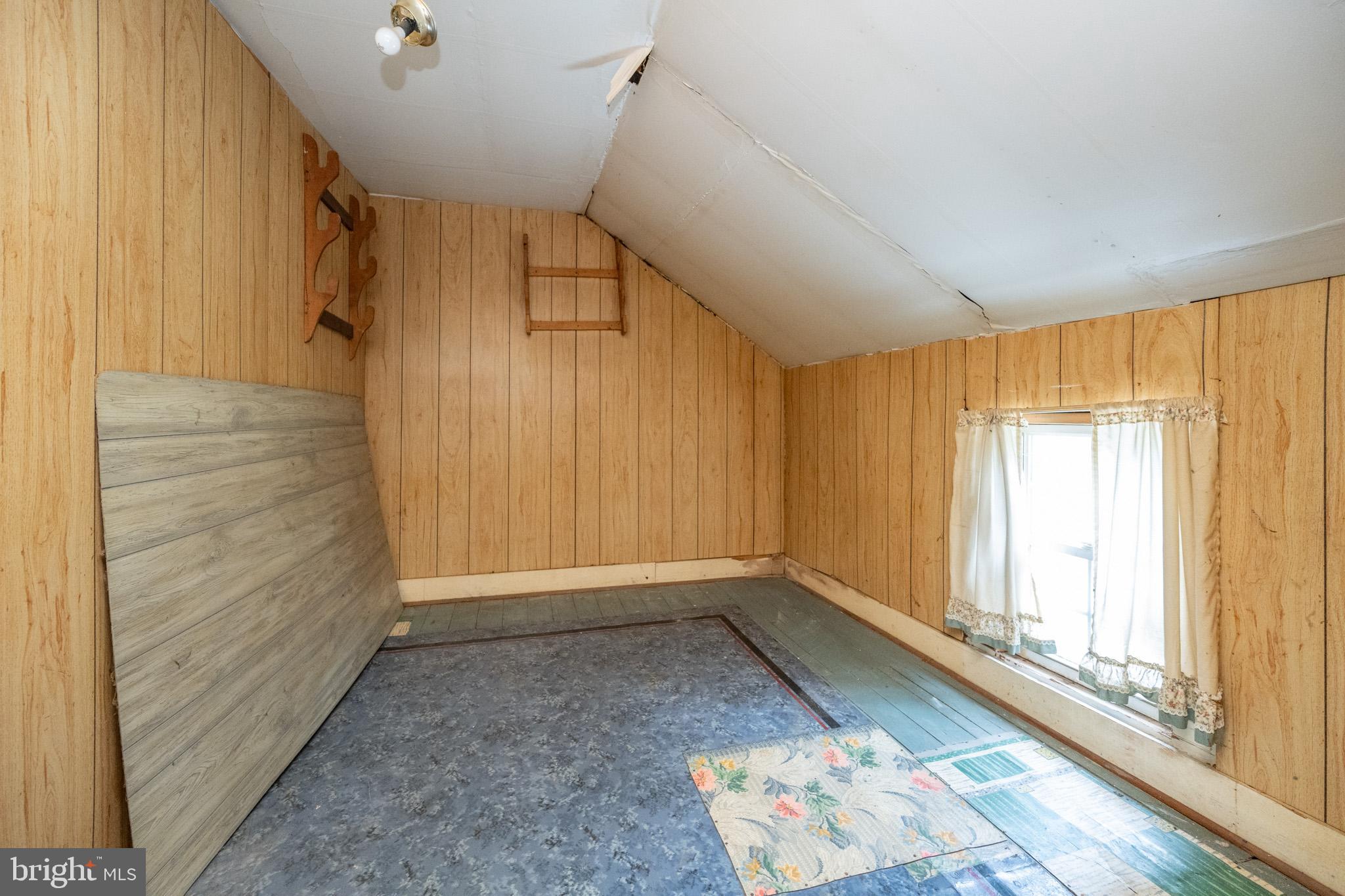 OAKLAND - Residential