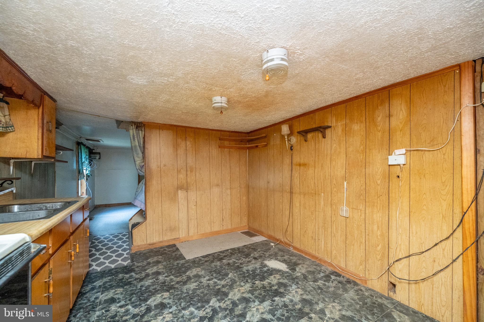 OAKLAND - Residential