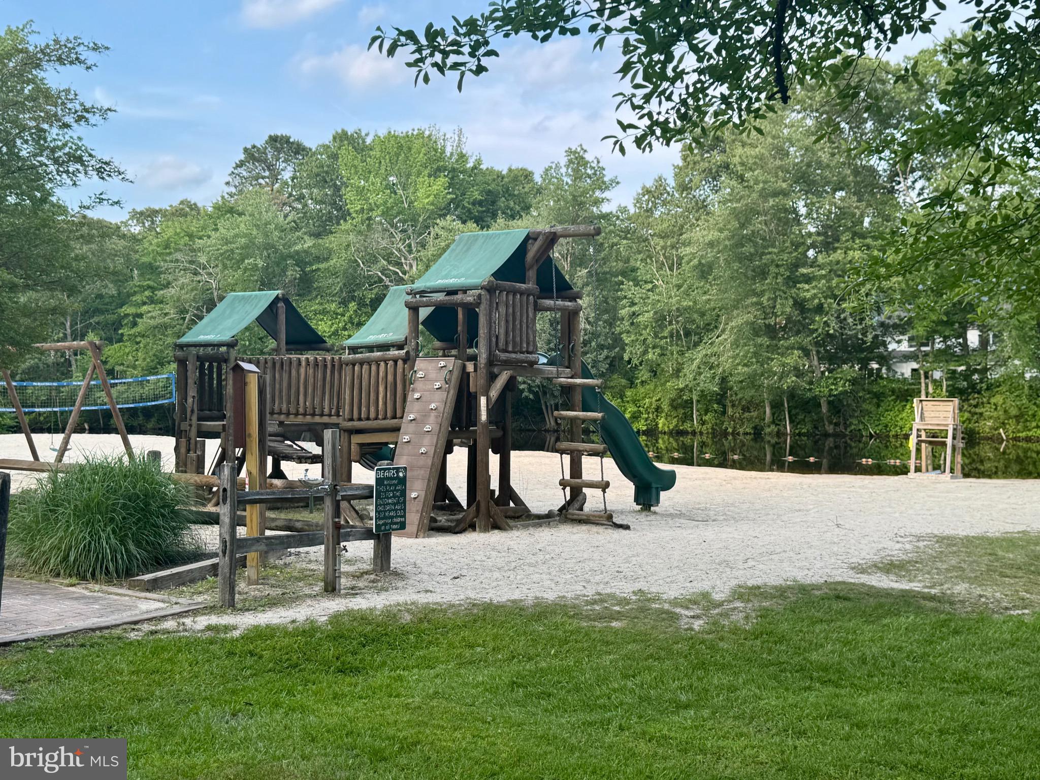 14 PINE TRAIL
