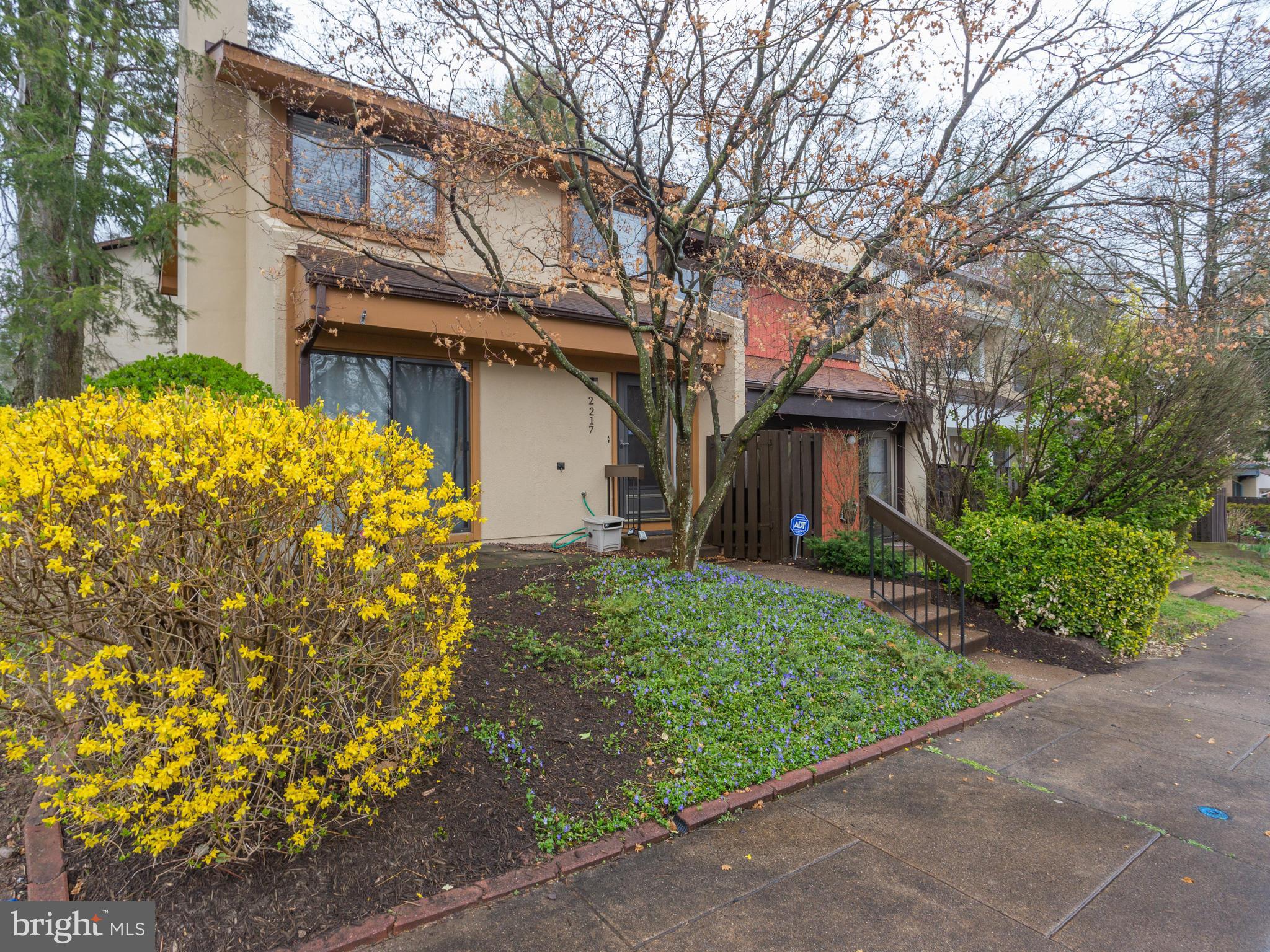 RESTON - Residential