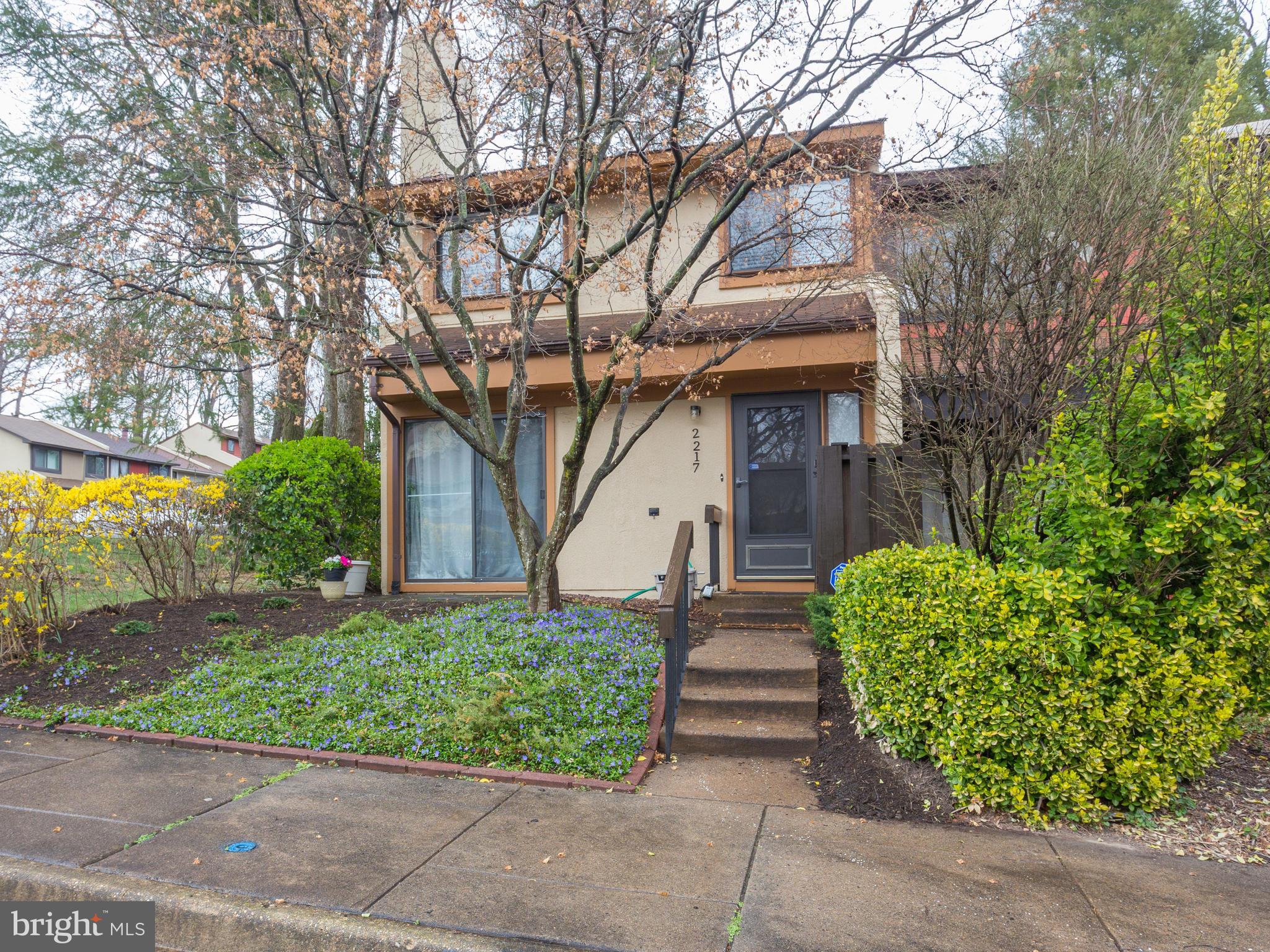 RESTON - Residential